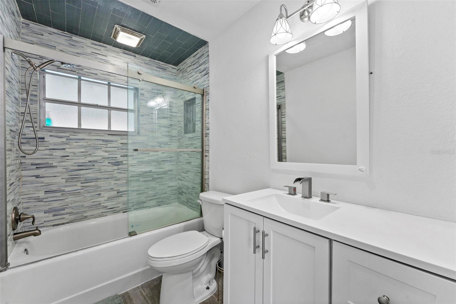 1704 HIBISCUS CIR S — photo 29