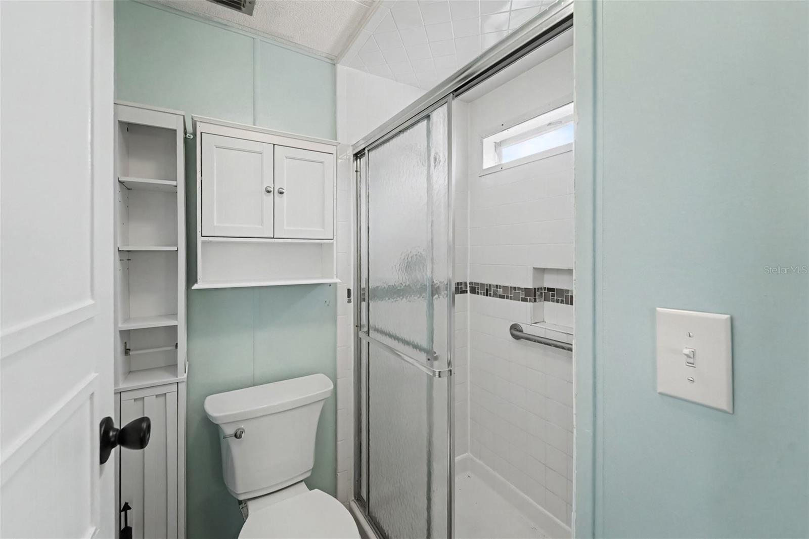 10055 COLLINGWOOD AVE — photo 23