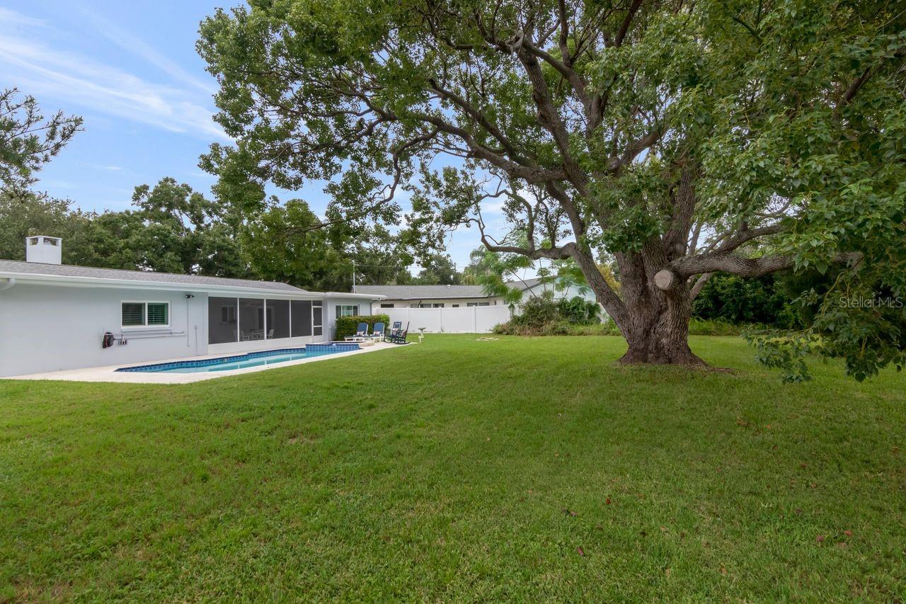 1113 GLENMOOR CT — photo 36