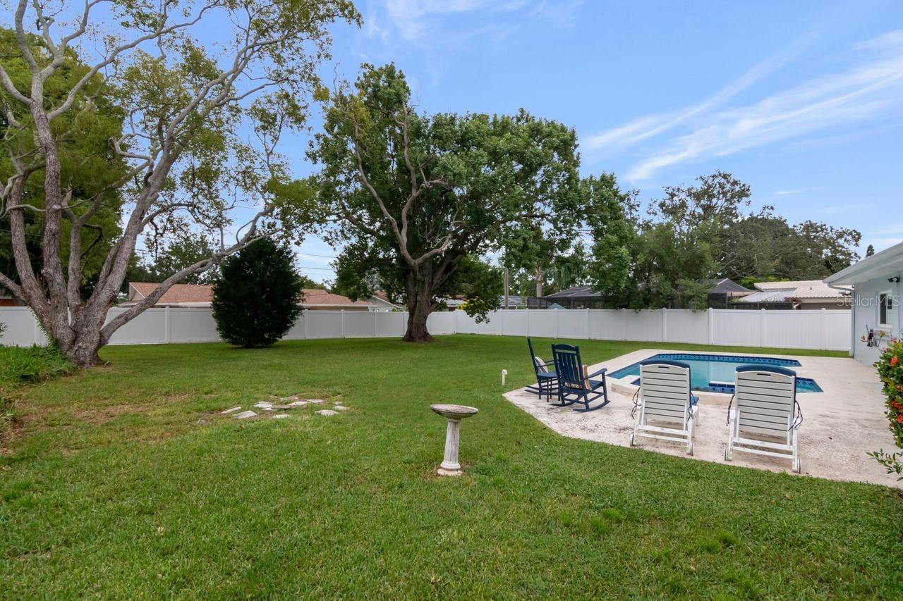 1113 GLENMOOR CT — photo 33