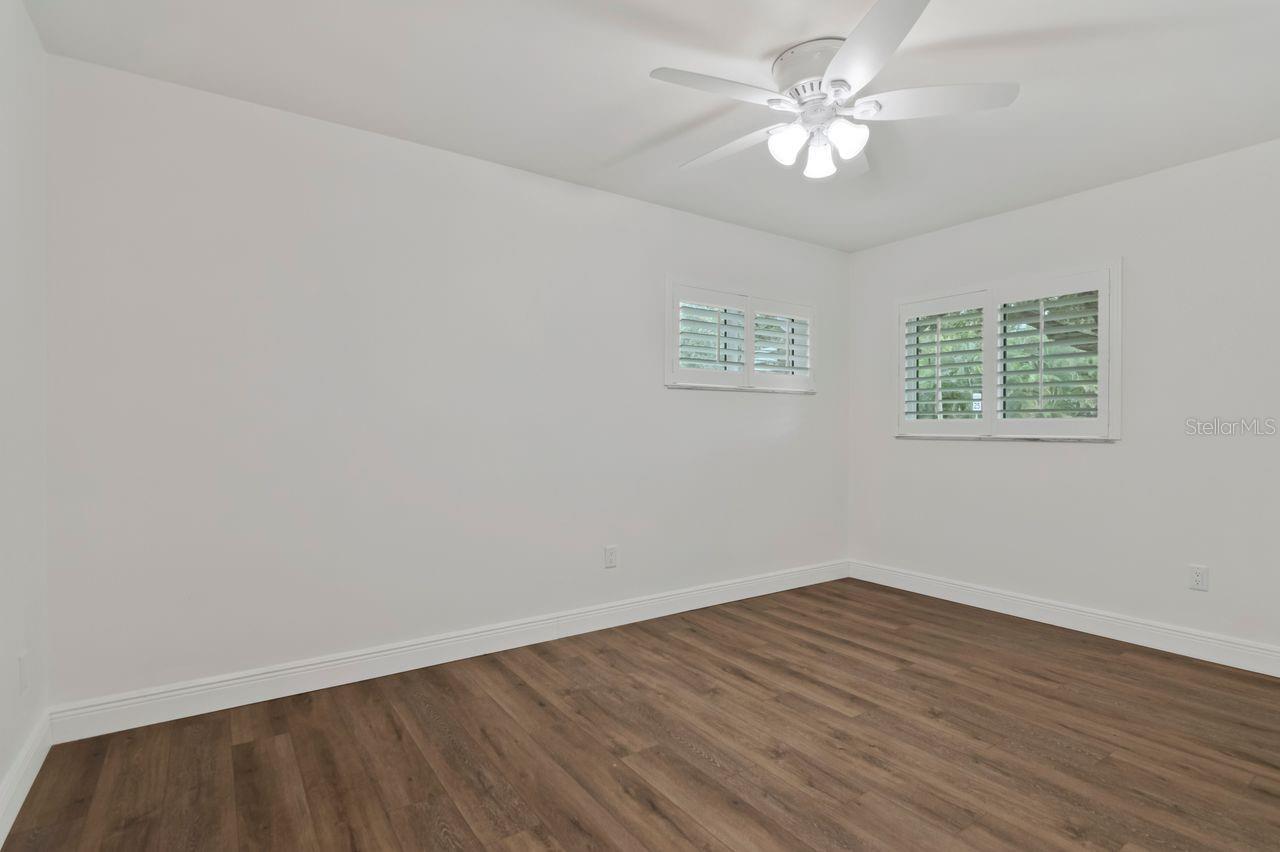 1113 GLENMOOR CT — photo 18