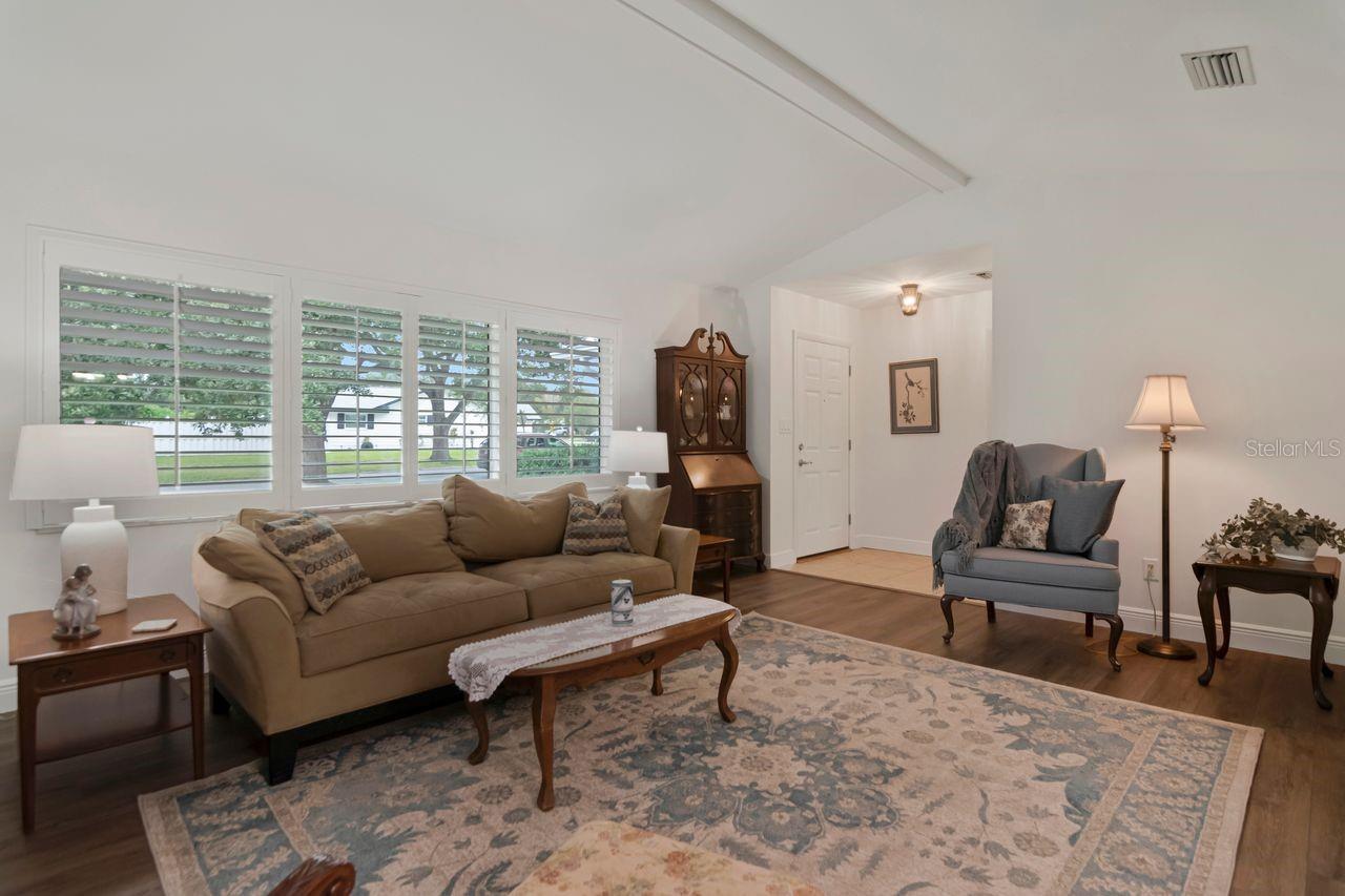 1113 GLENMOOR CT — photo 6