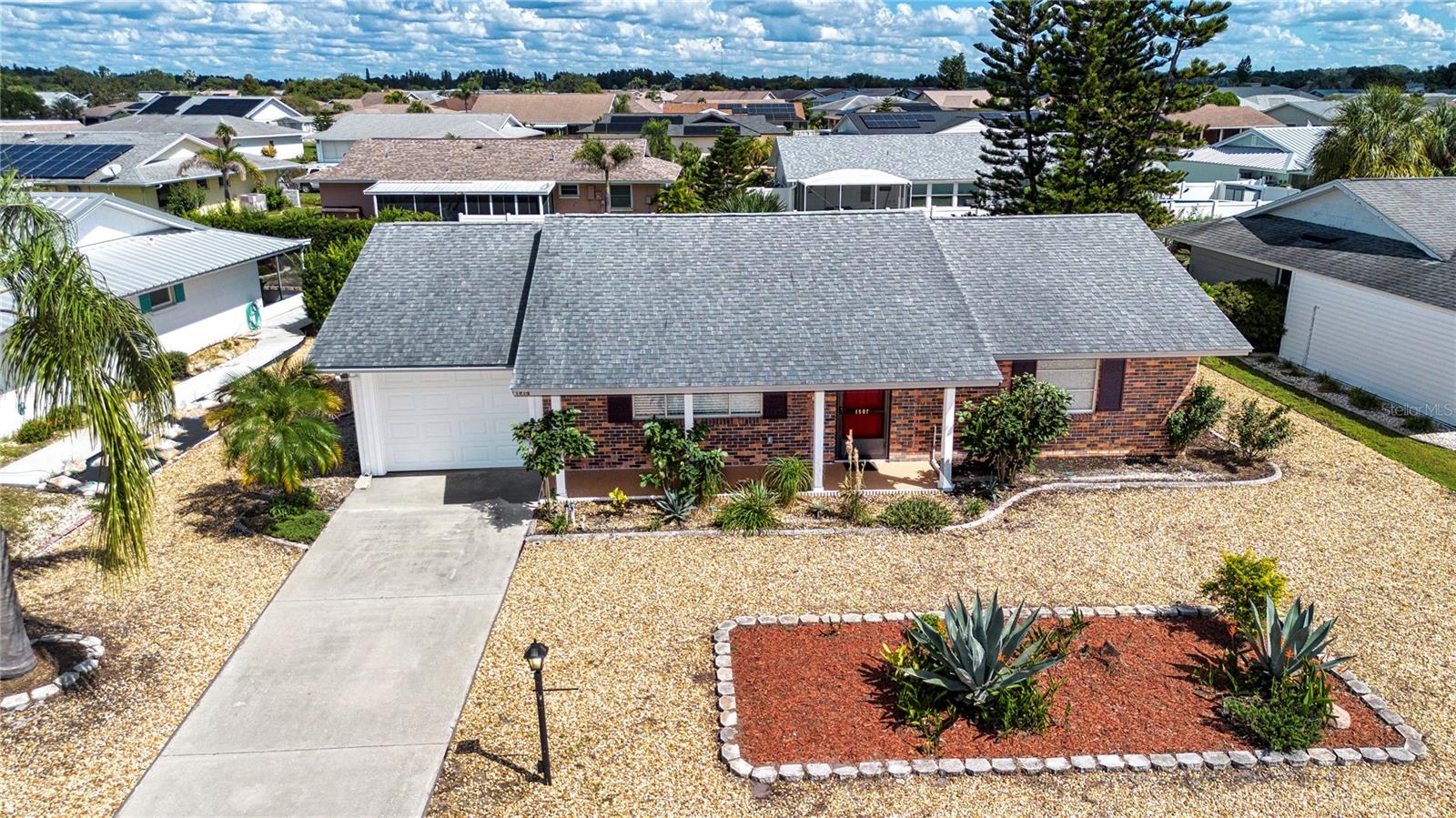 1507 N LAKE DR — photo 4