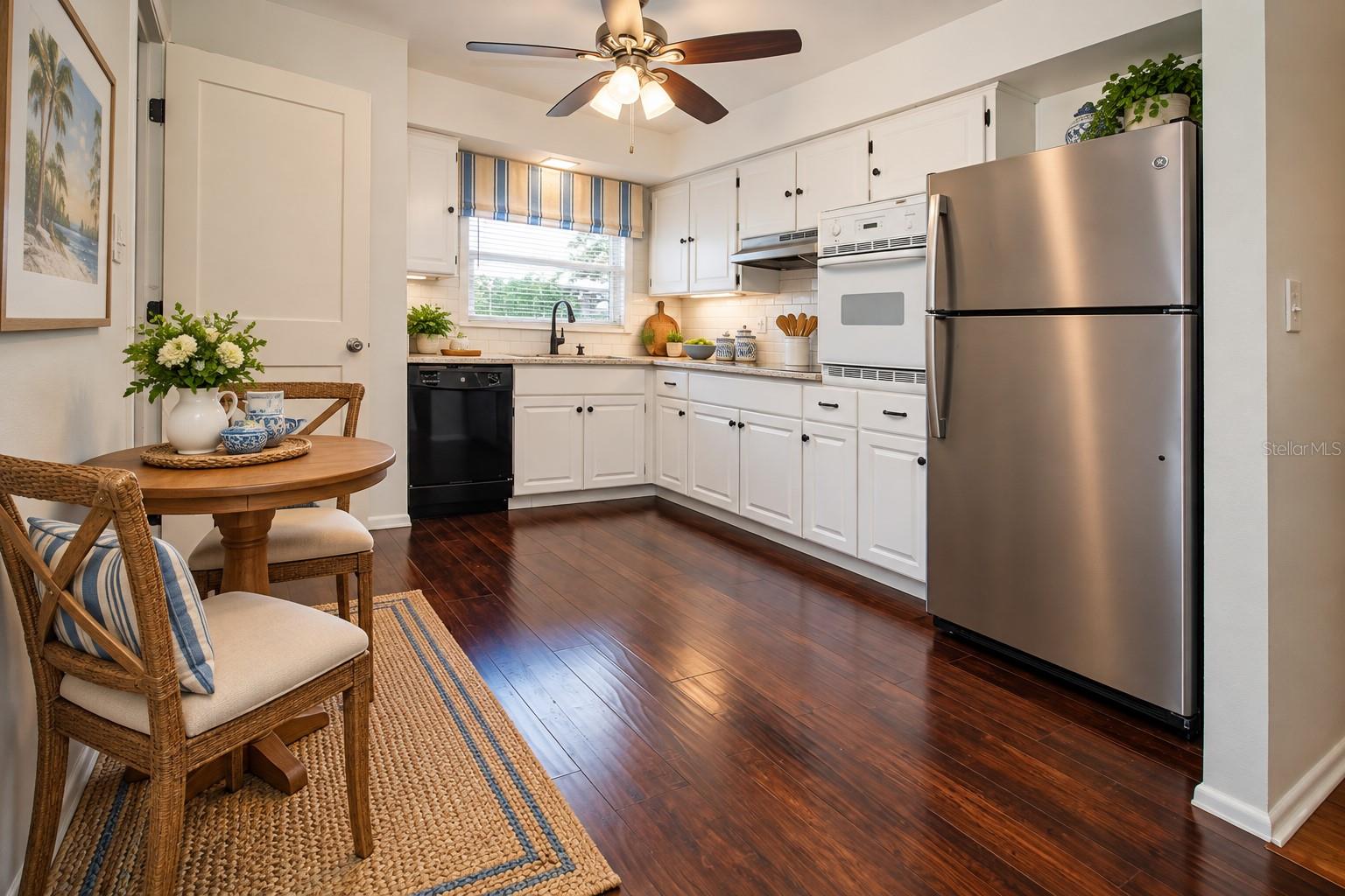 1507 N LAKE DR — photo 17