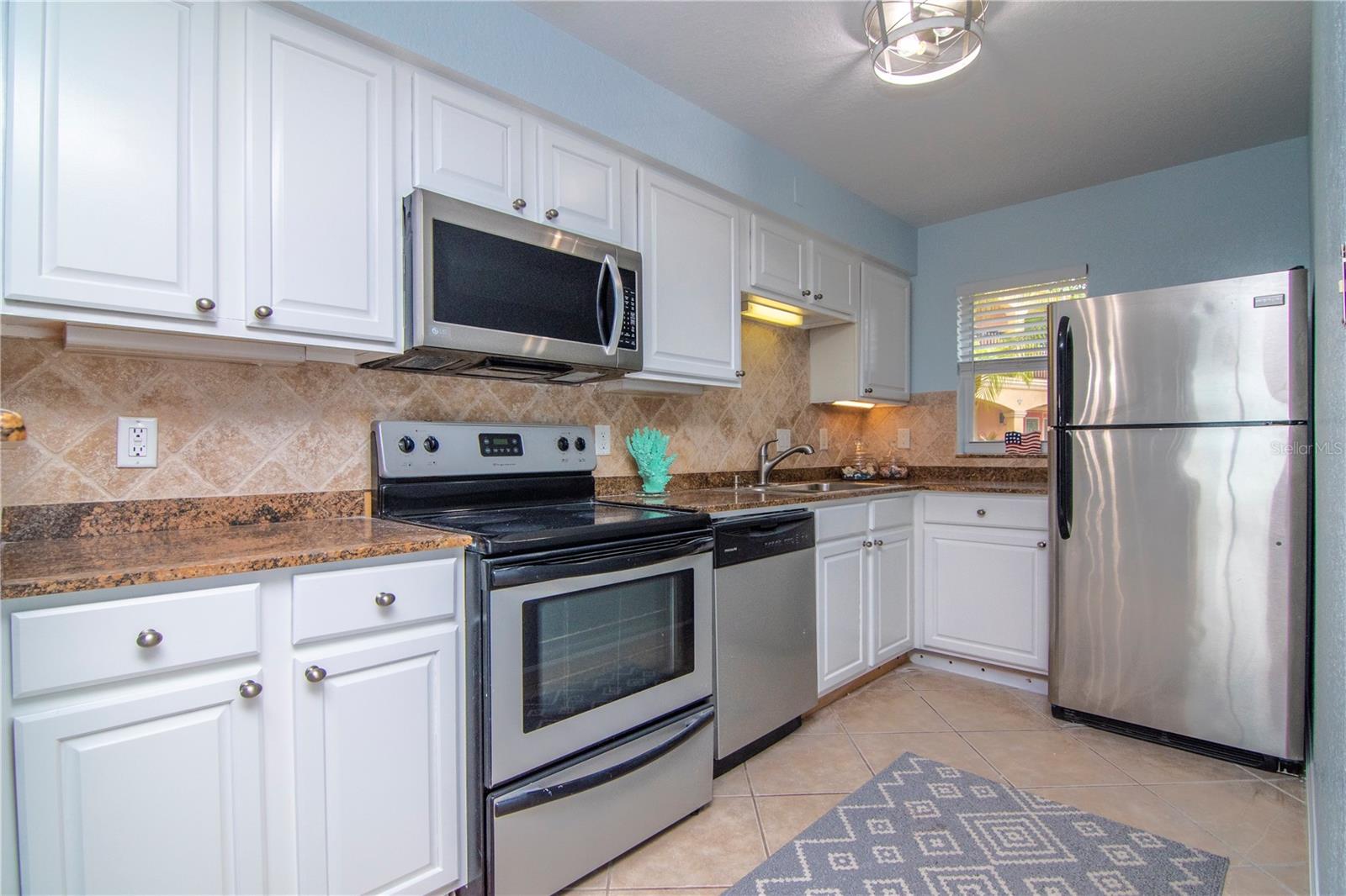 2675 ST JOSEPHS DR E #B — photo 13