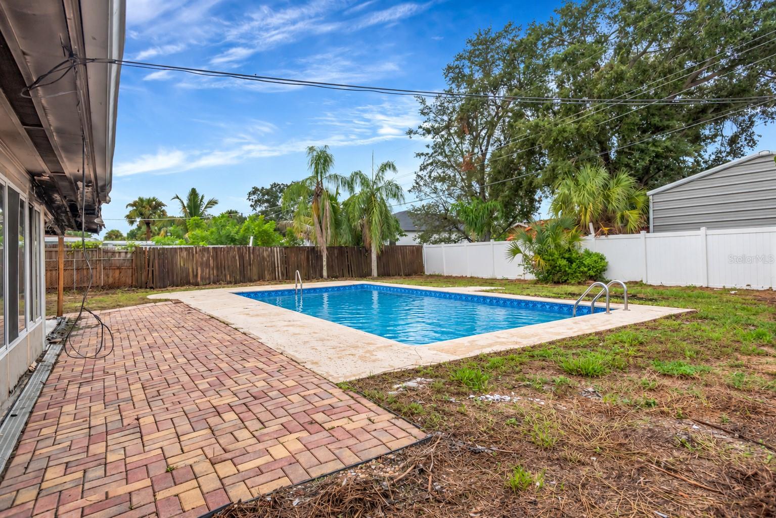 6320 FAIRWAY BLVD — photo 3
