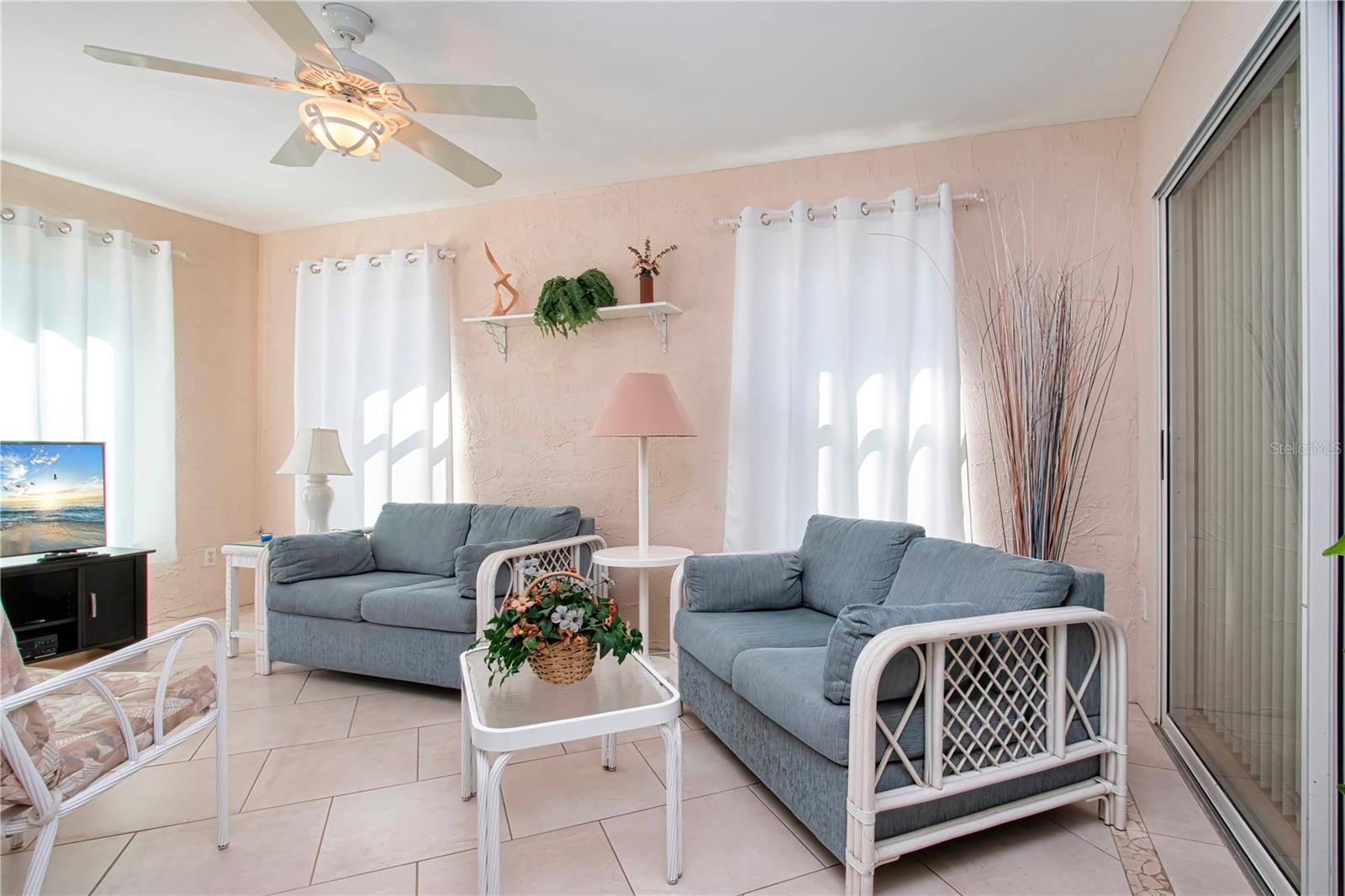 2035 PRESTANCIA LN — photo 27
