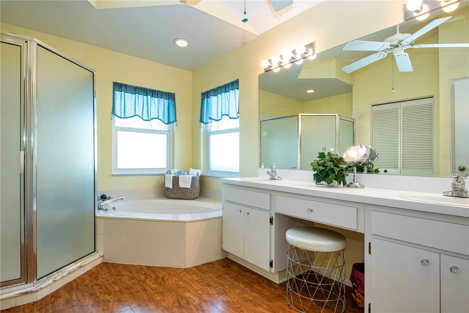 2035 PRESTANCIA LN — photo 39