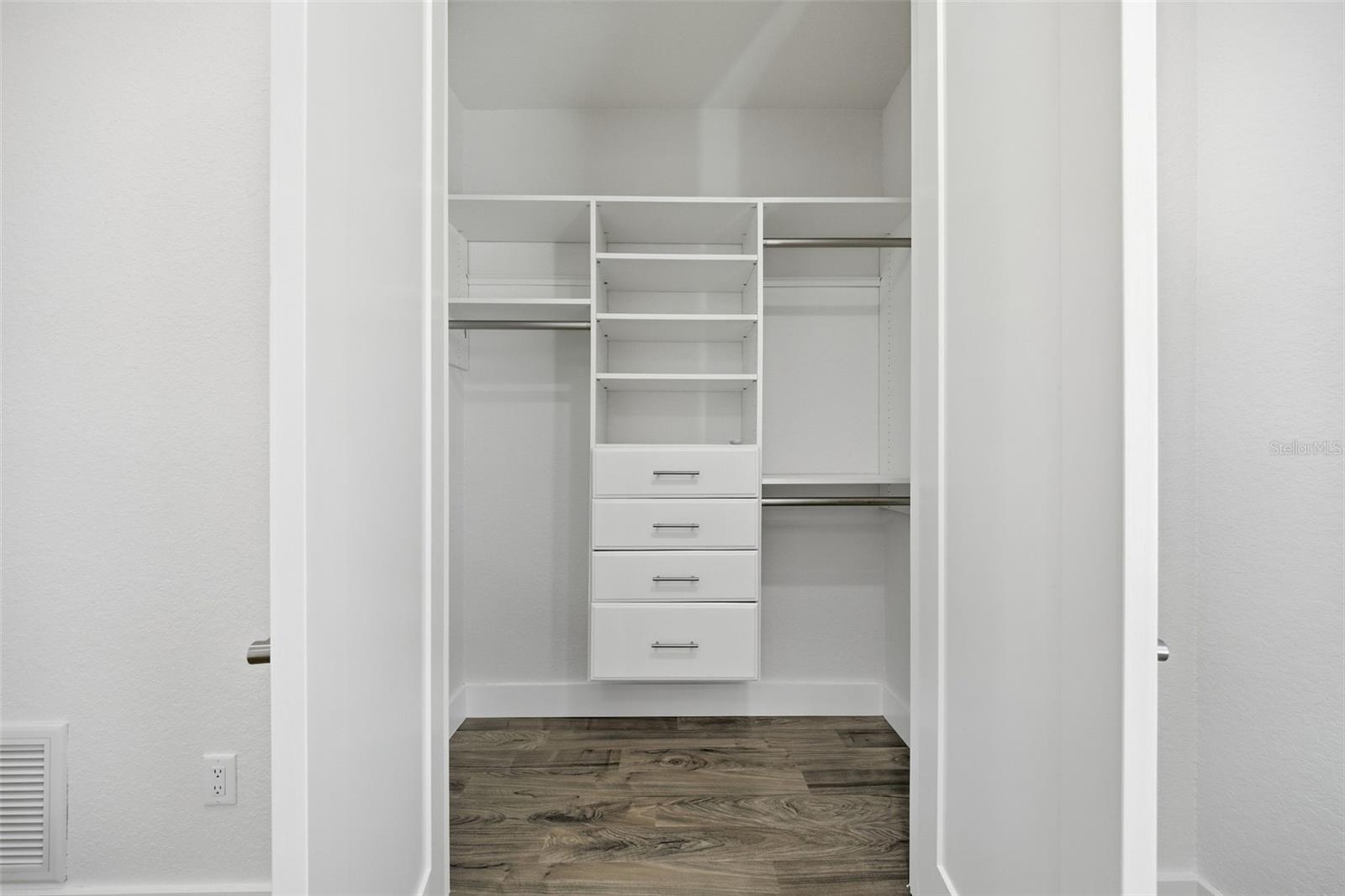 4835 W BAY VILLA AVE — photo 37