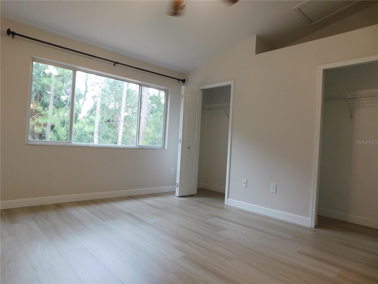 8660 HUNTERS KEY CIR — photo 14