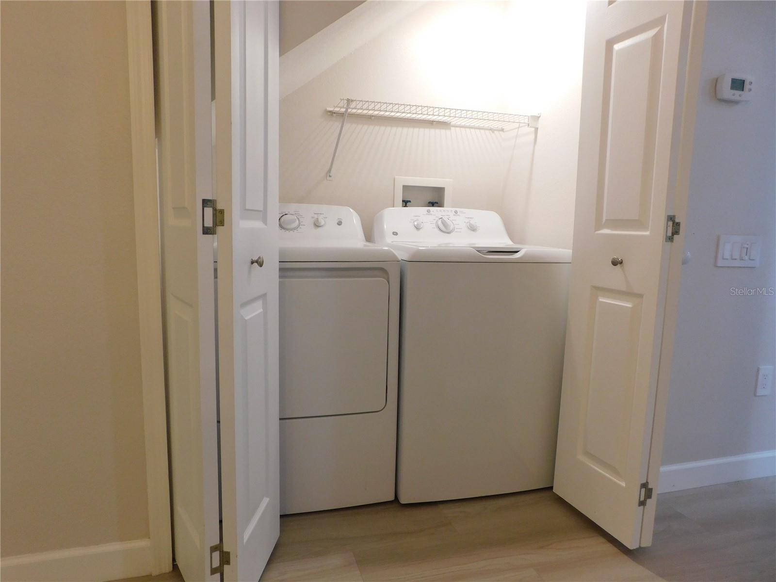 8660 HUNTERS KEY CIR — photo 24