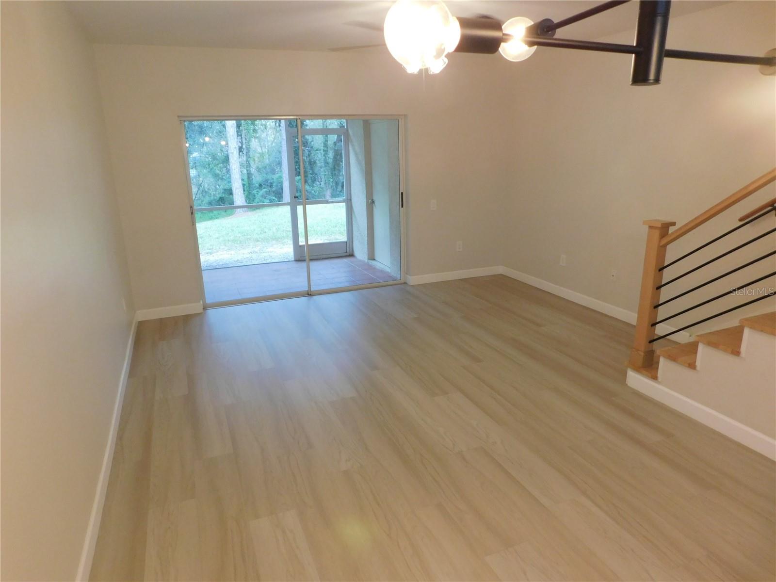 8660 HUNTERS KEY CIR — photo 10