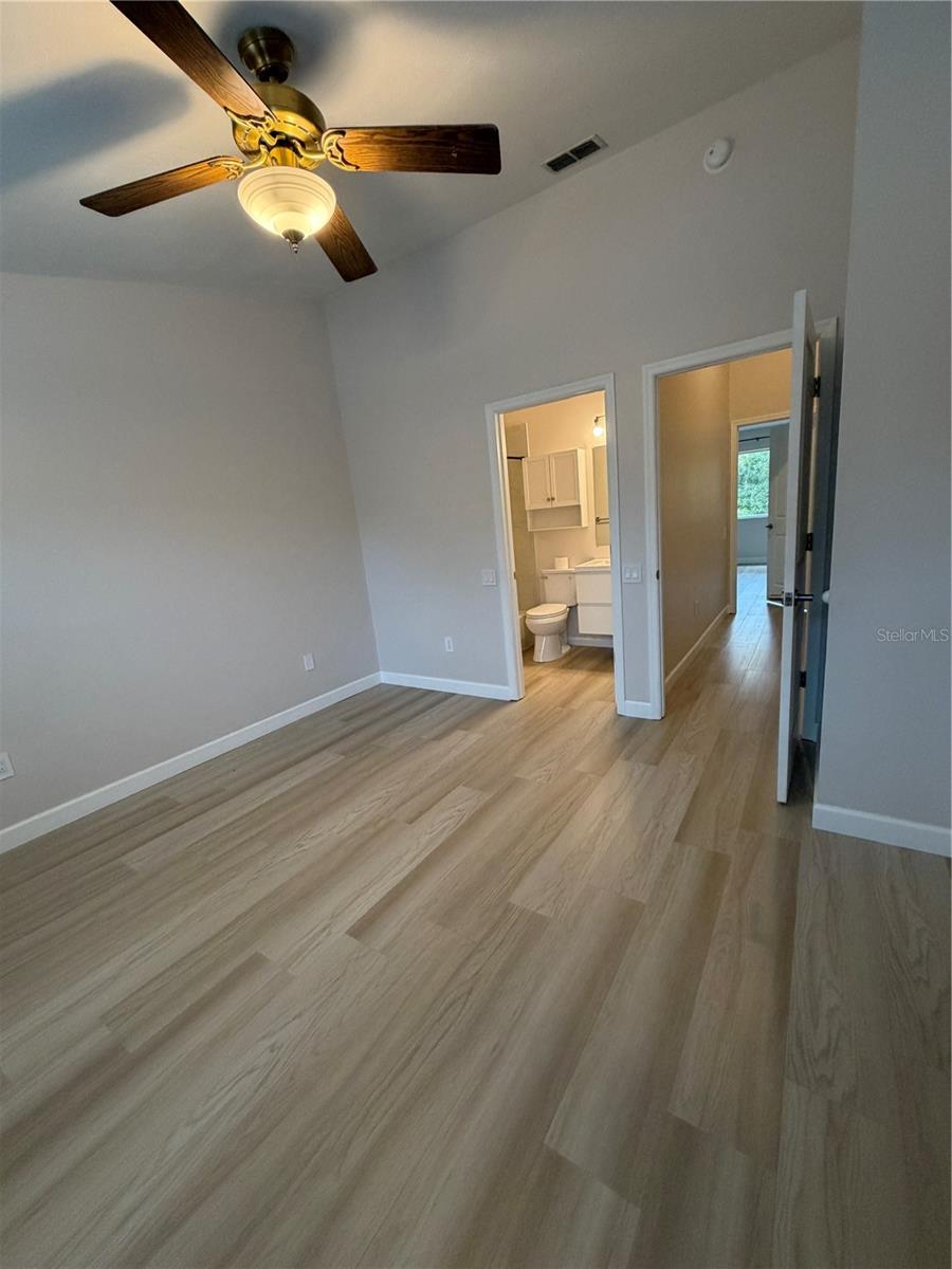 8660 HUNTERS KEY CIR — photo 18