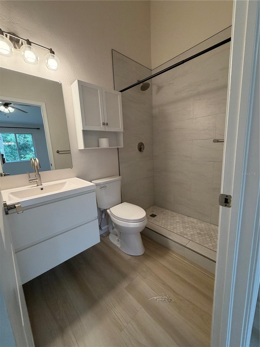 8660 HUNTERS KEY CIR — photo 15