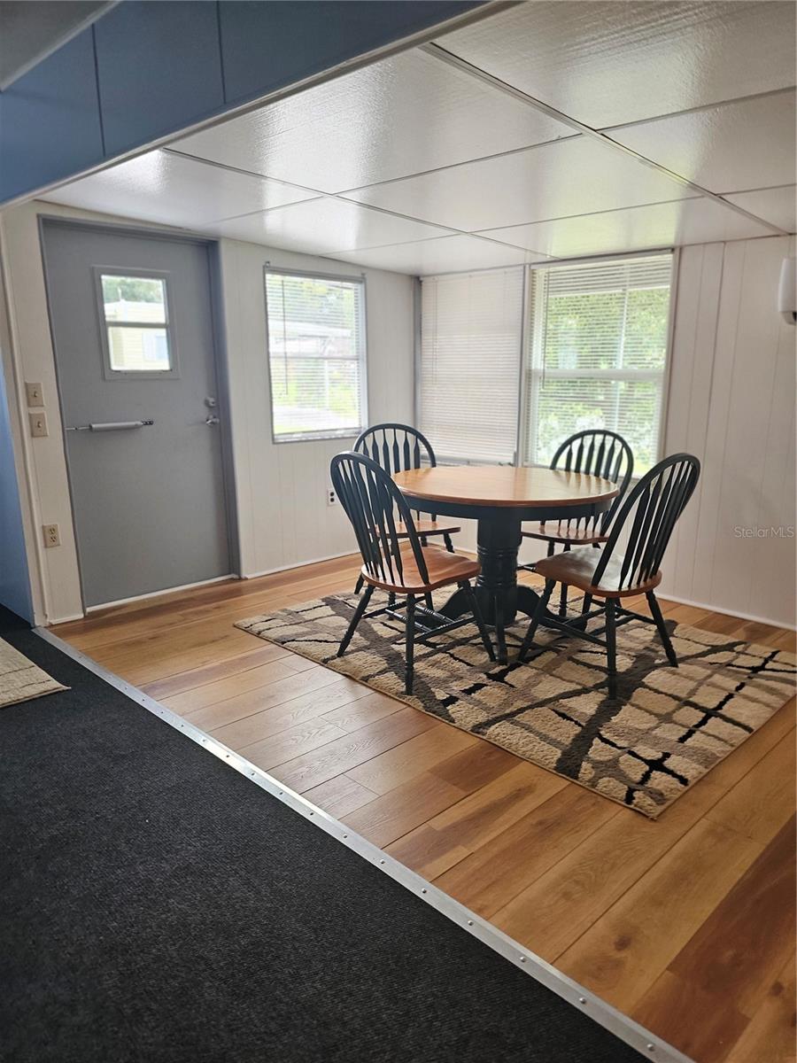 37433 HAMMOND DR — photo 11