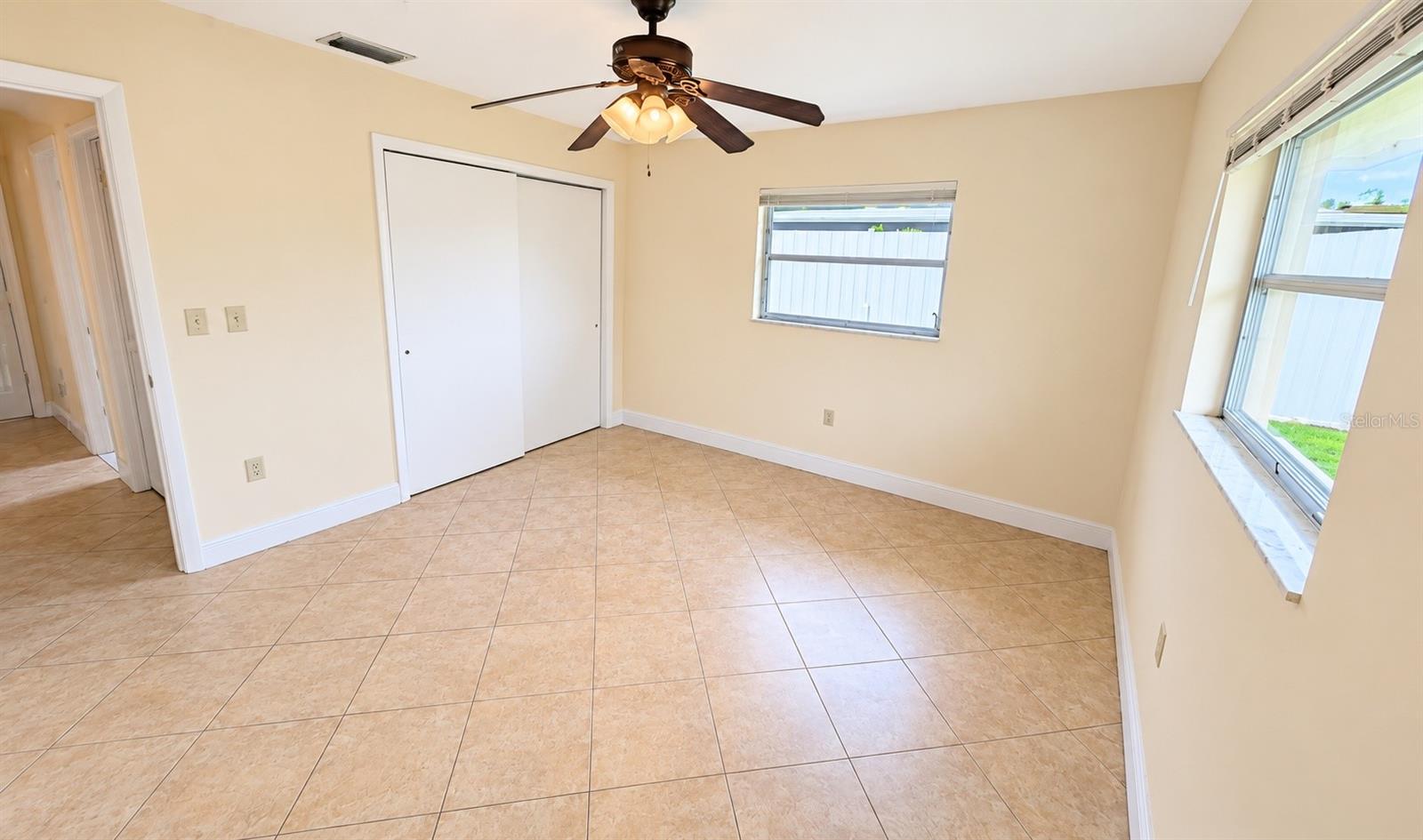 6219 HOLLYWOOD BLVD — photo 20
