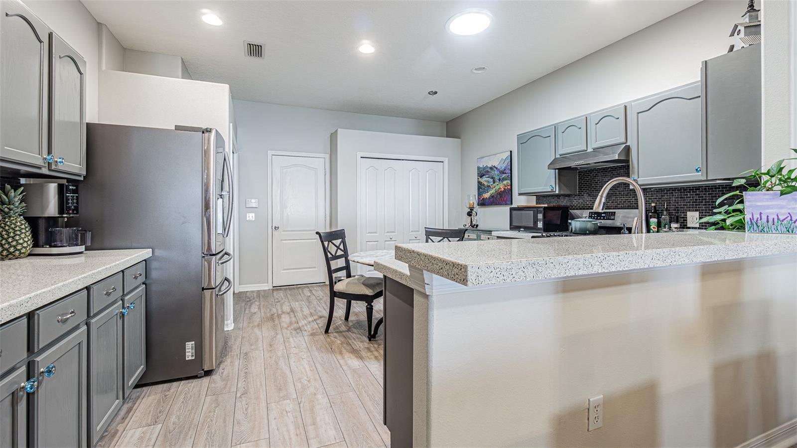 1123 BENSBROOKE DR — photo 10
