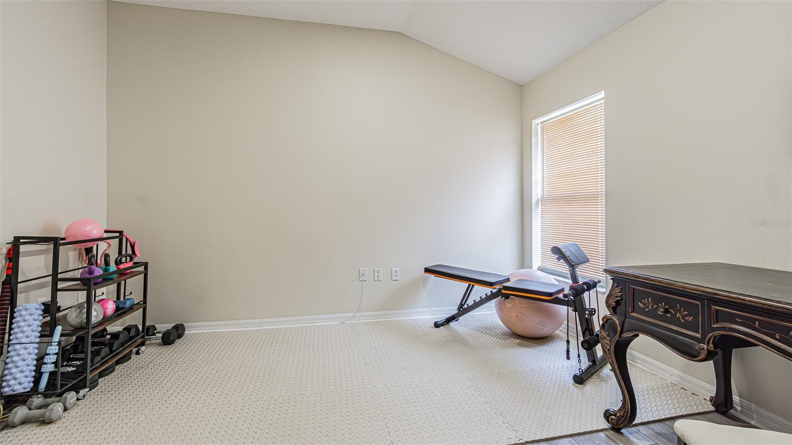 1123 BENSBROOKE DR — photo 23