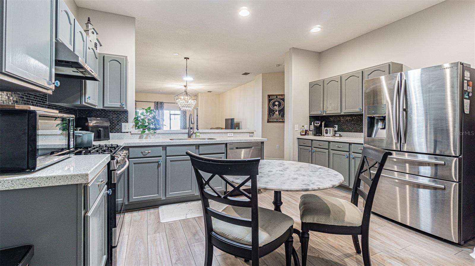 1123 BENSBROOKE DR — photo 11