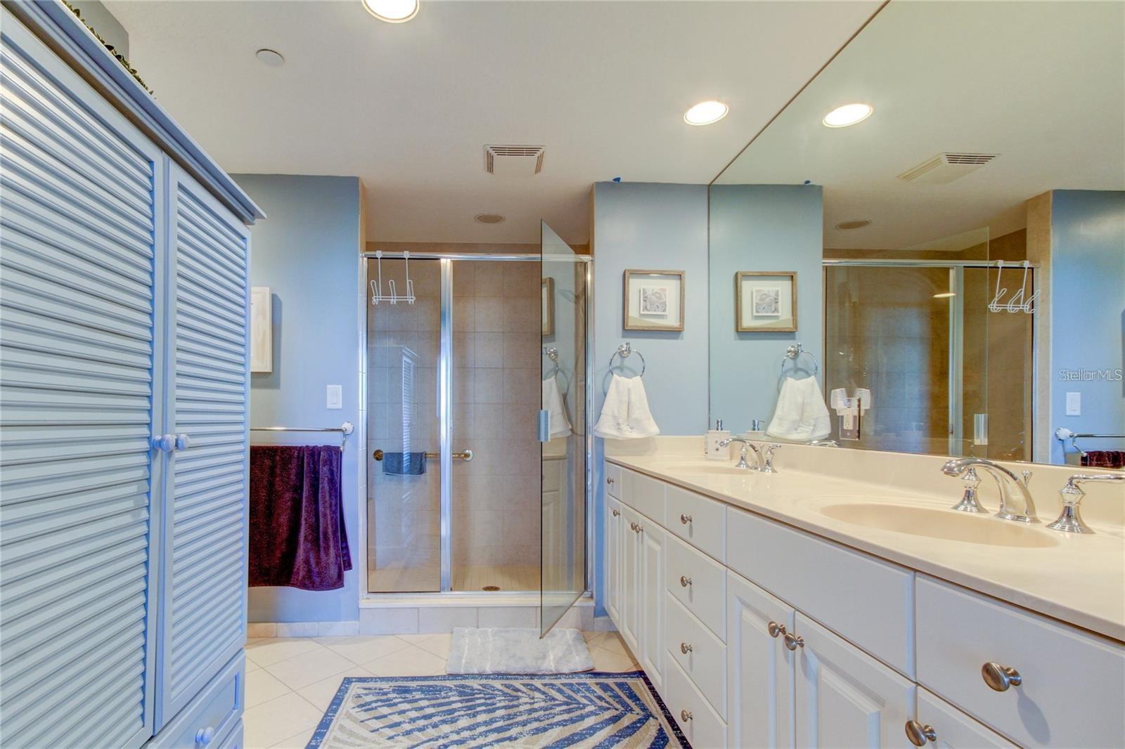 501 MANDALAY AVE #504 — photo 6