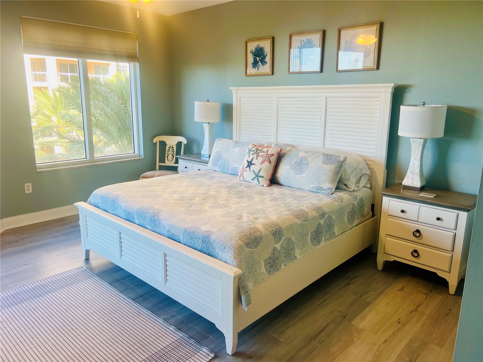 501 MANDALAY AVE #504 — photo 4