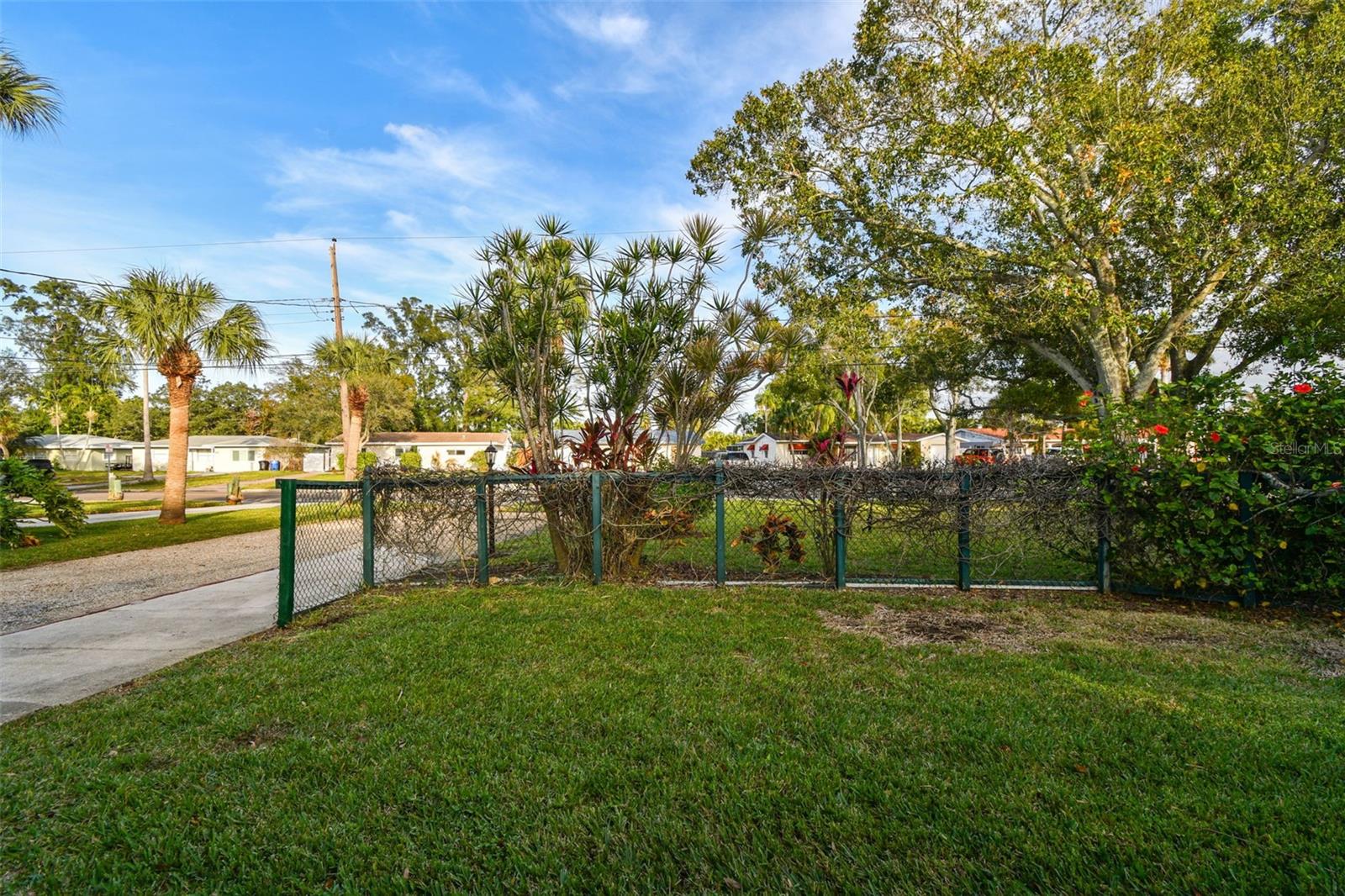3618 SHORE ACRES BLVD NE — photo 40