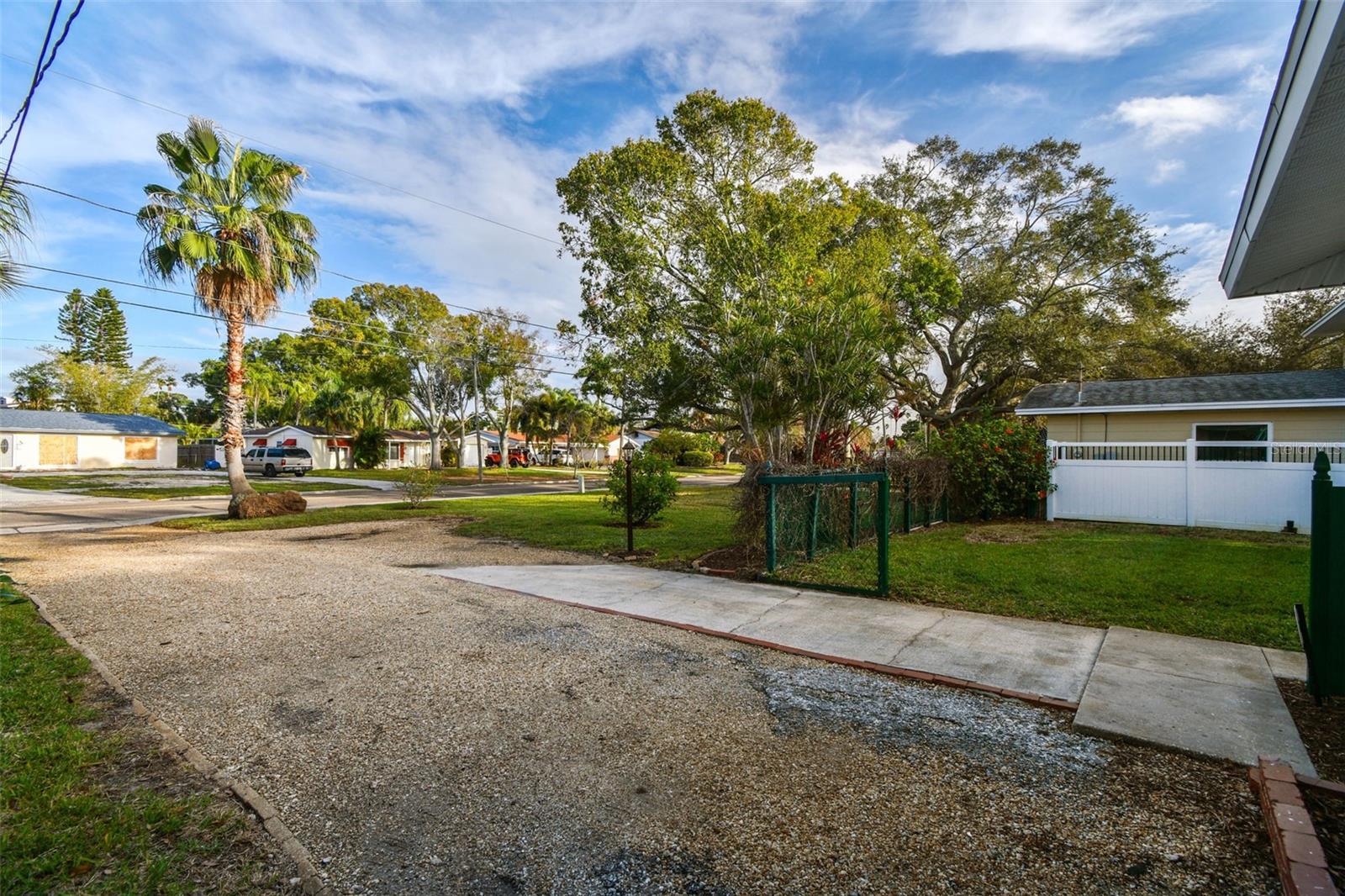 3618 SHORE ACRES BLVD NE — photo 41