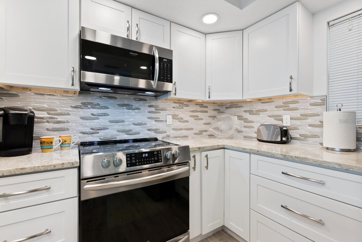 1250 N PORTOFINO DR #304 — photo 17