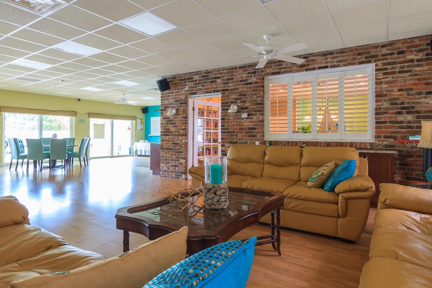 1250 N PORTOFINO DR #304 — photo 35