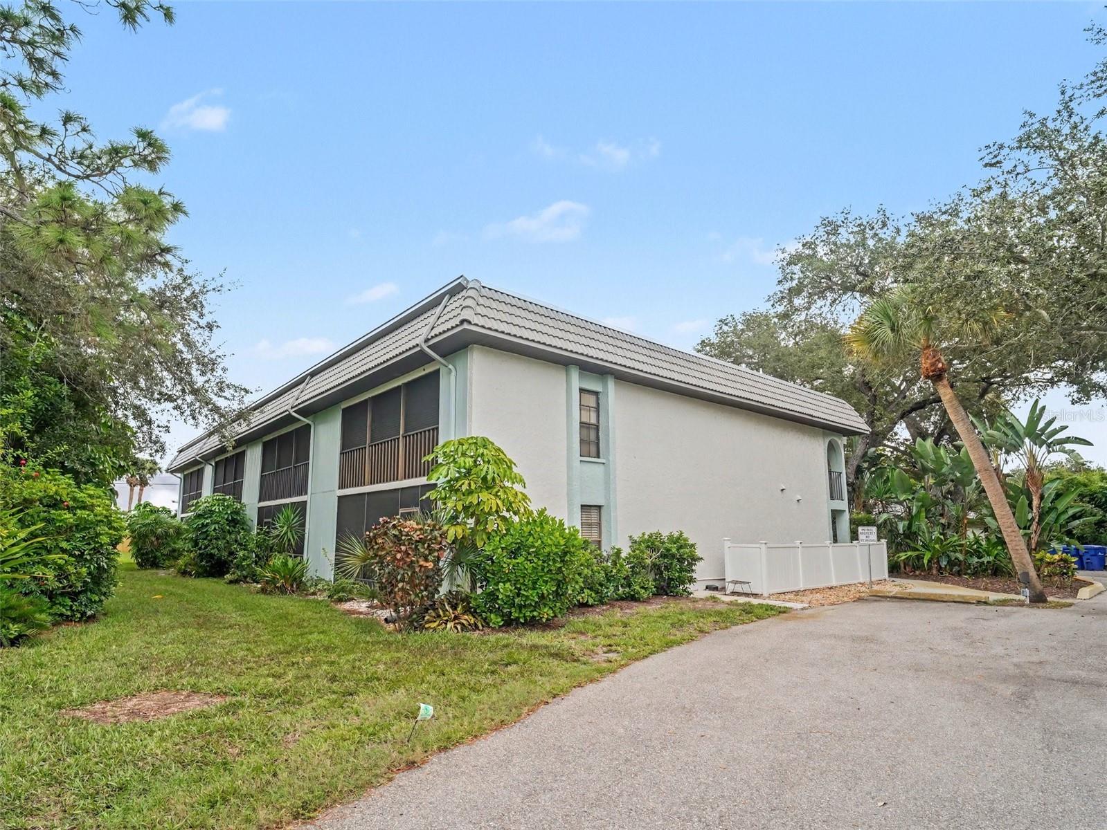 149 ENGLEWOOD ISLES PKWY ##612 — photo 24