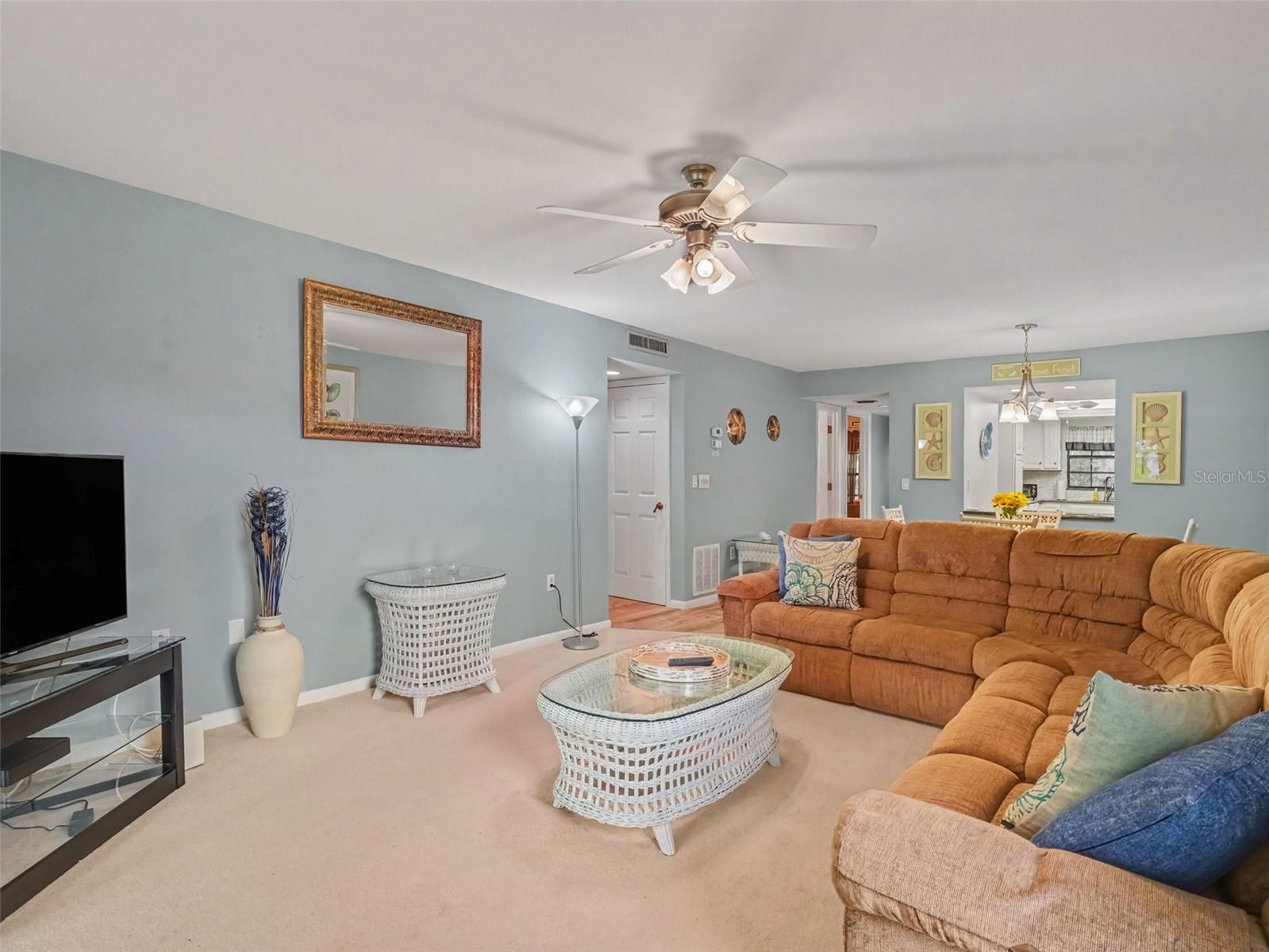 149 ENGLEWOOD ISLES PKWY ##612 — photo 3