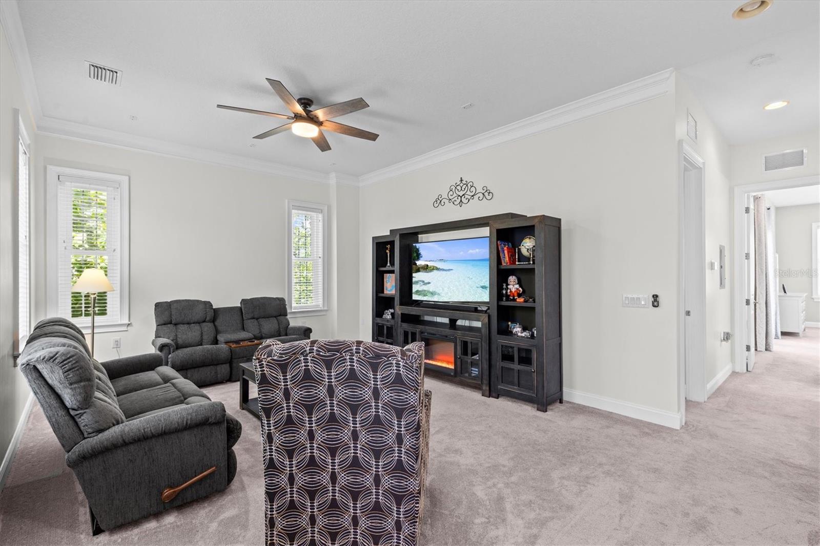 480 GILMAN PL N — photo 35