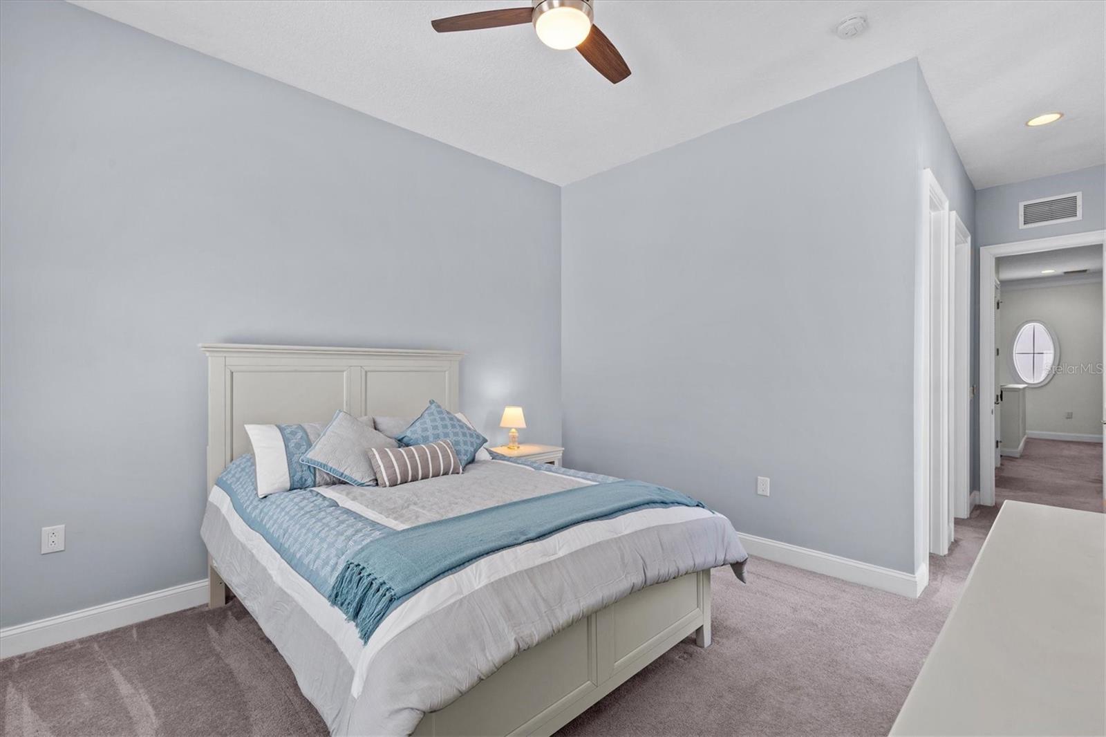 480 GILMAN PL N — photo 43