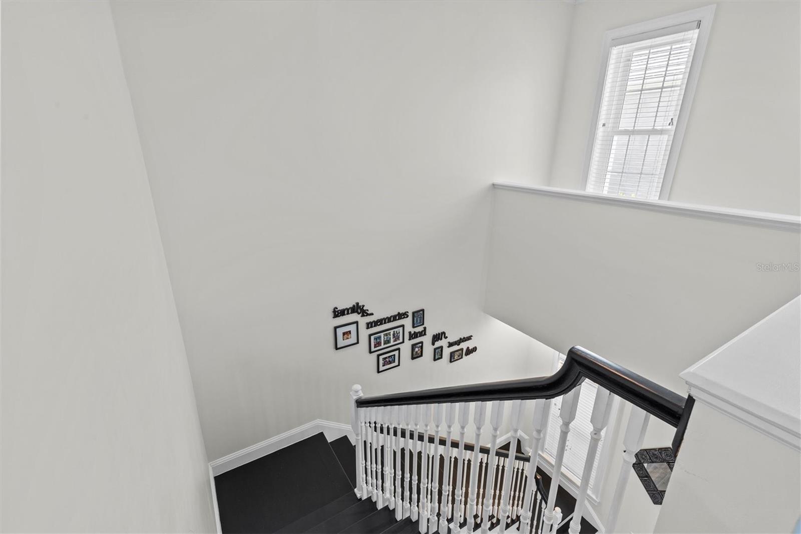 480 GILMAN PL N — photo 34
