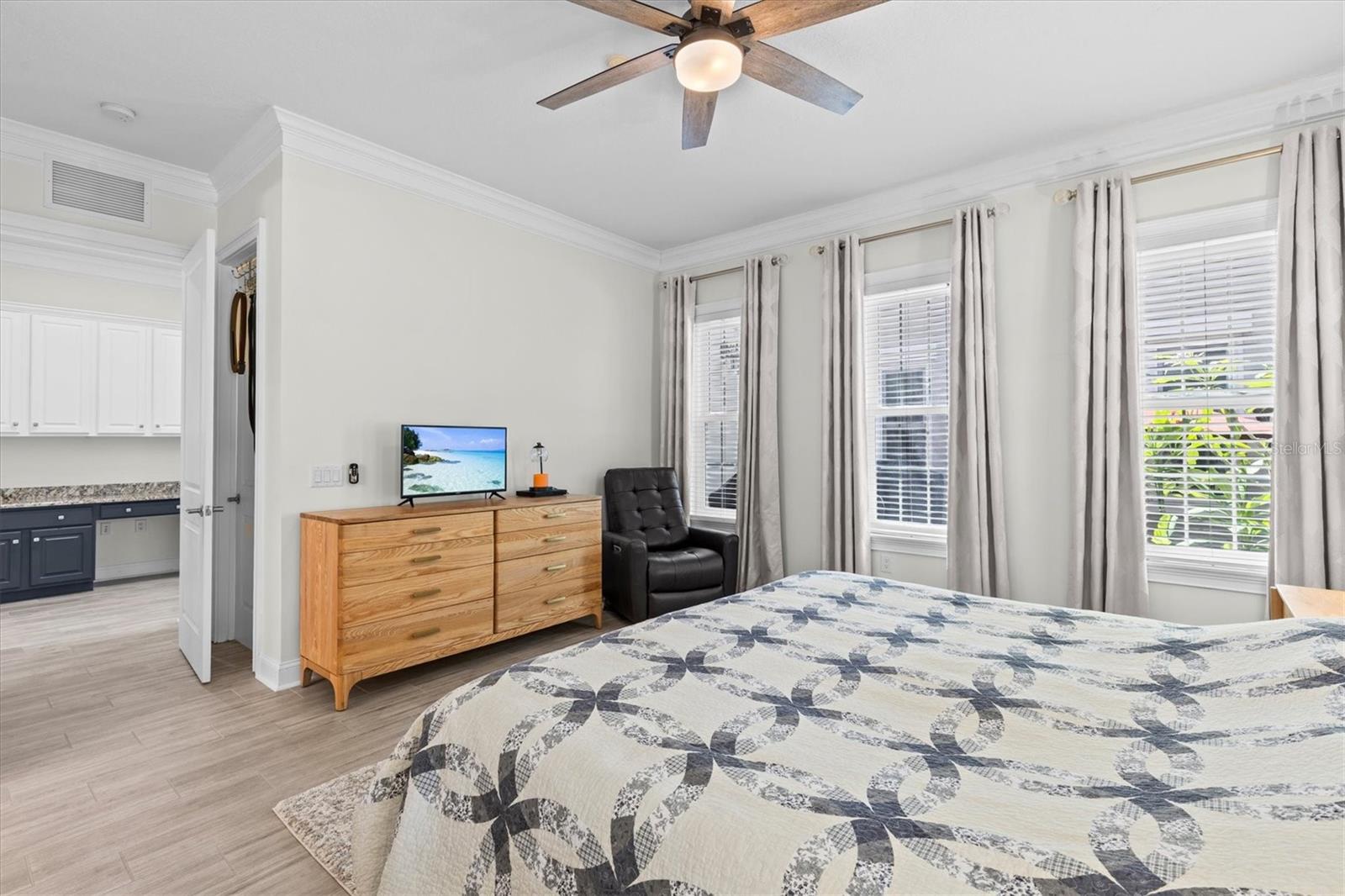 480 GILMAN PL N — photo 25