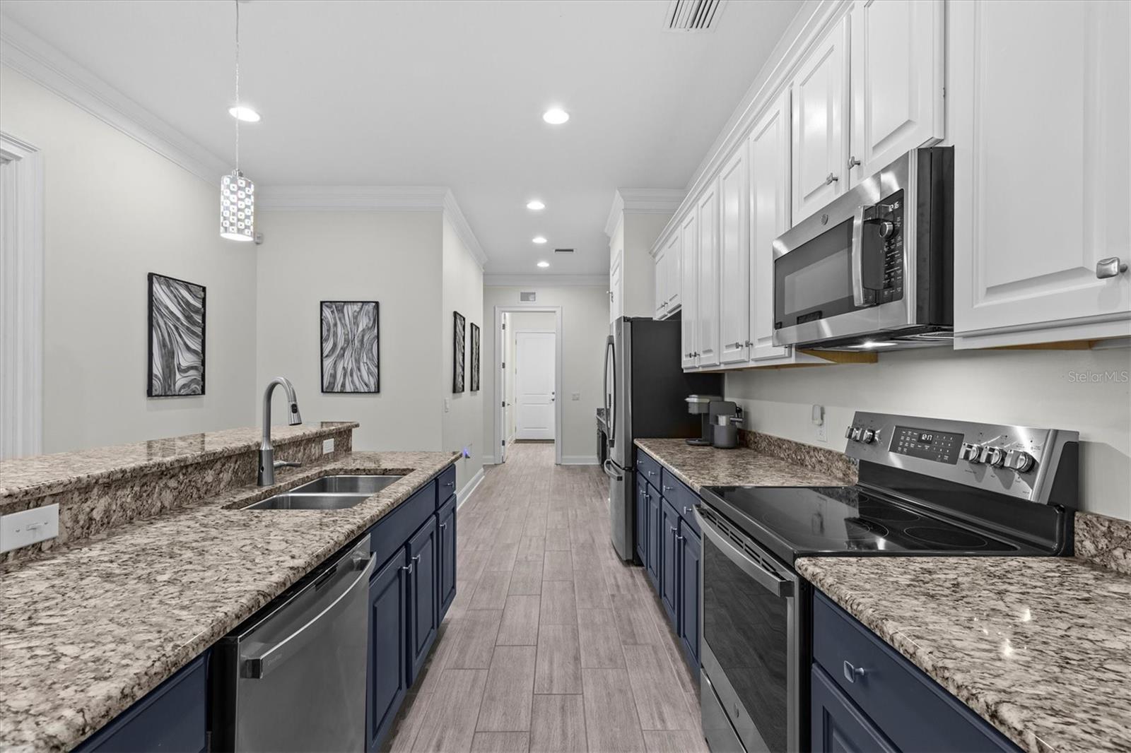 480 GILMAN PL N — photo 17