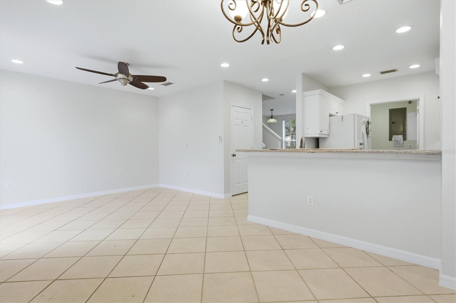 5619 SIMONTON ST — photo 10