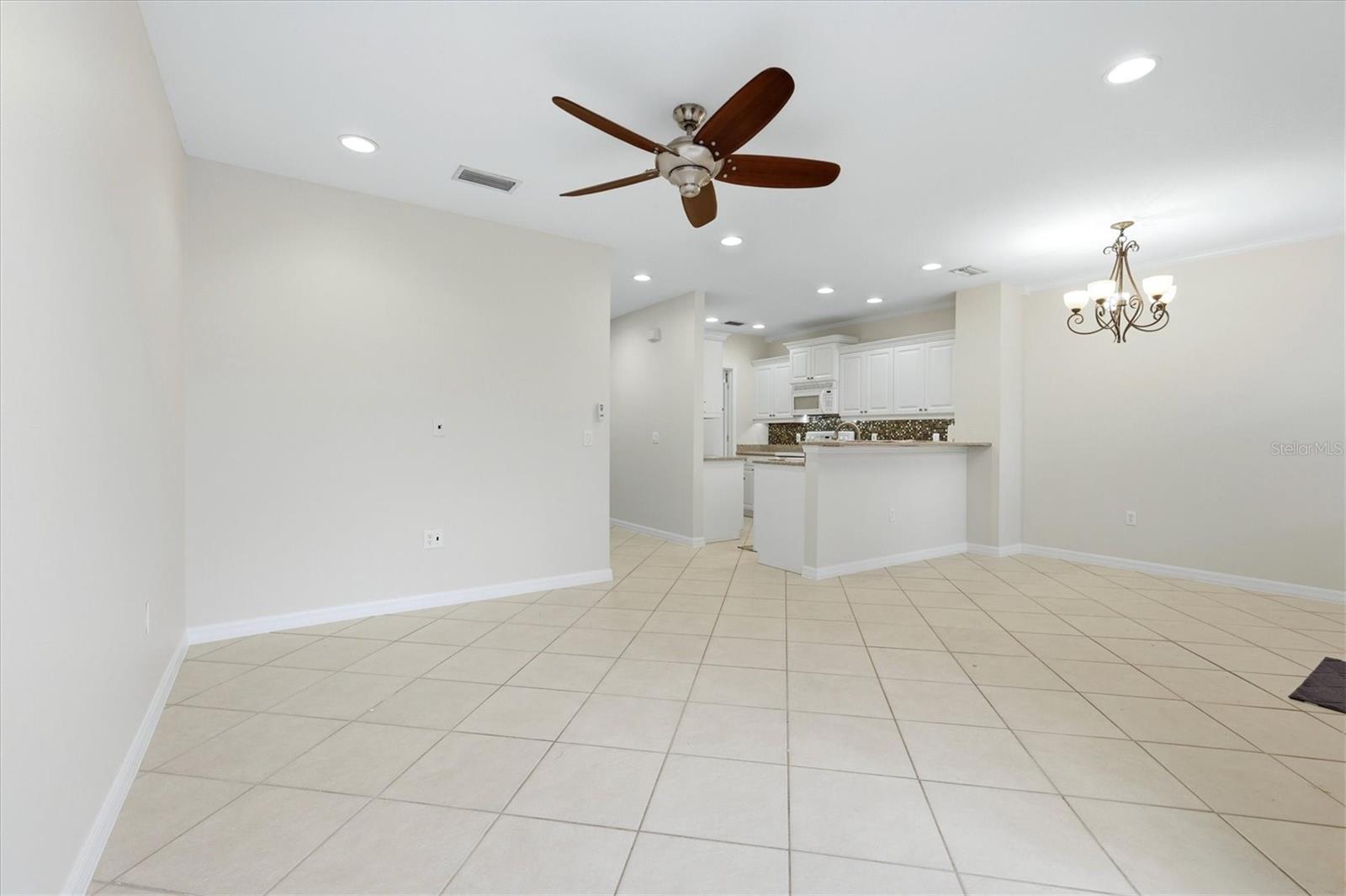 5619 SIMONTON ST — photo 26