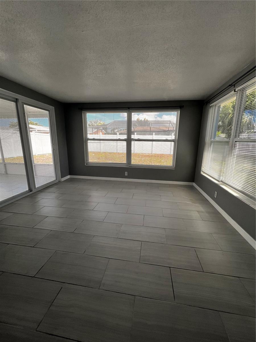 7417 STAR DUST DR — photo 10
