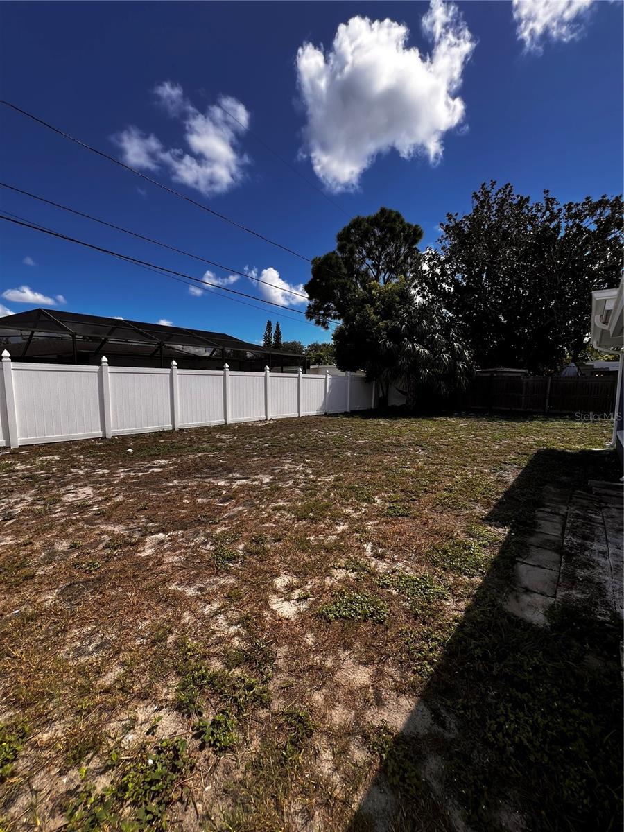 7417 STAR DUST DR — photo 12