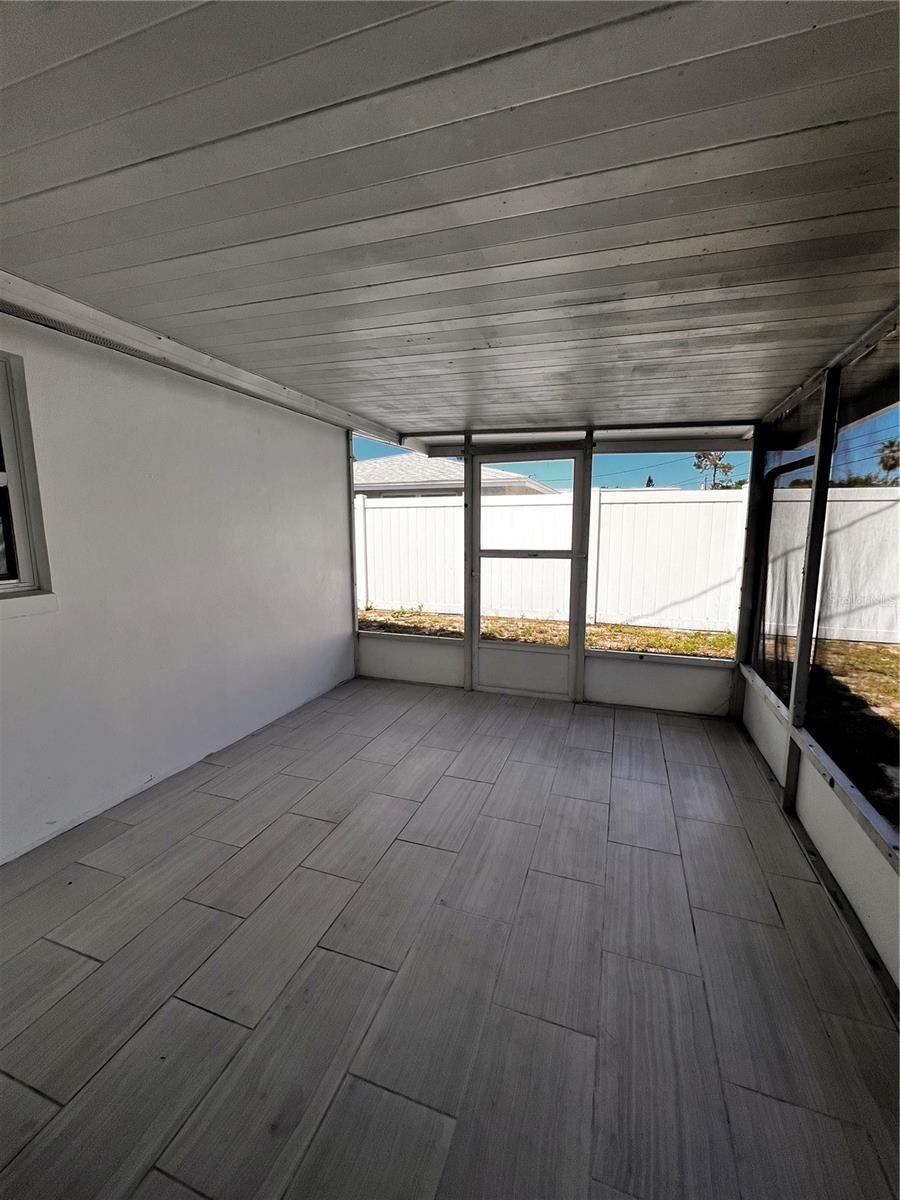 7417 STAR DUST DR — photo 11
