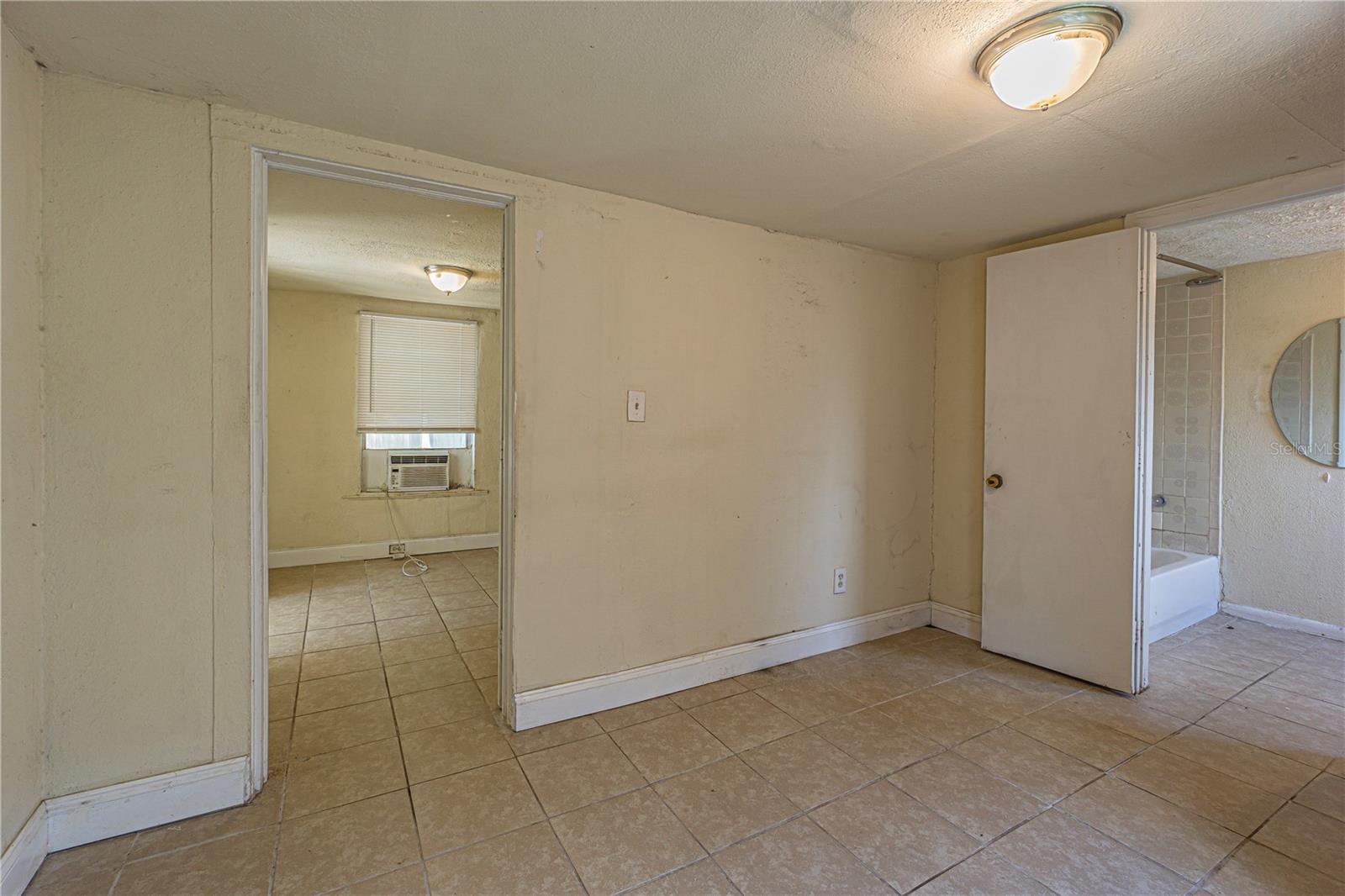113 W HANLON ST — photo 7
