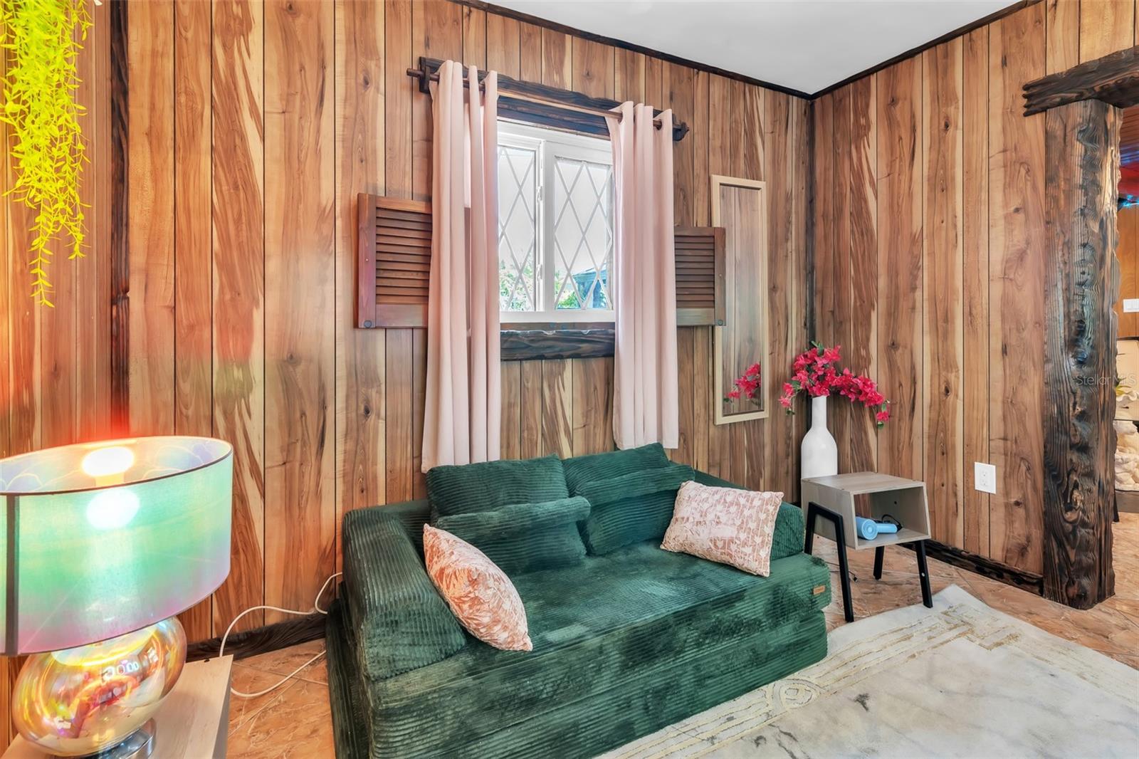 1488 LACONIA DR E — photo 30