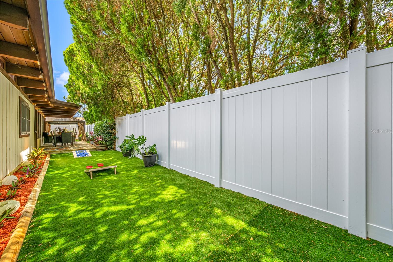 1488 LACONIA DR E — photo 52