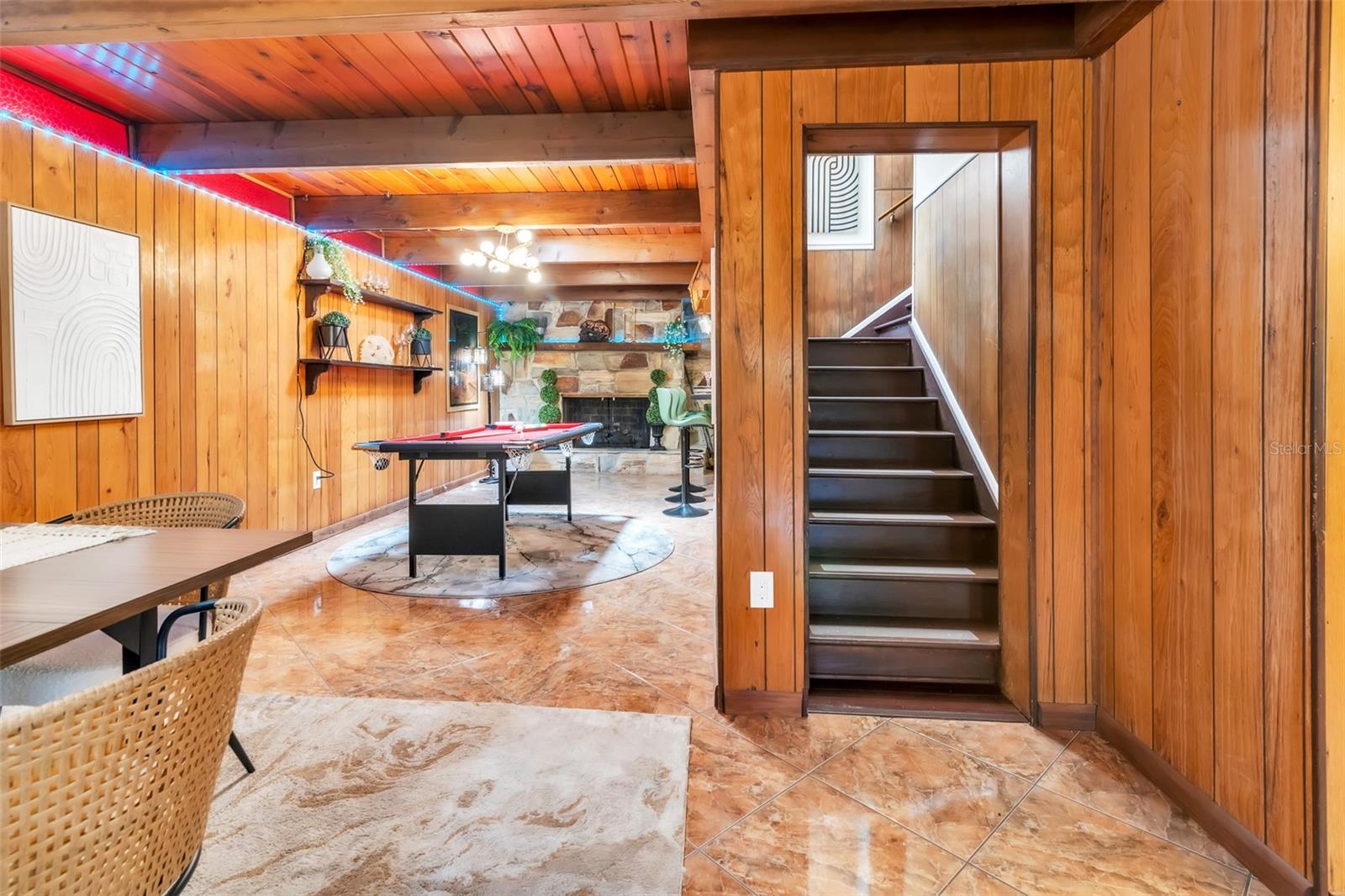 1488 LACONIA DR E — photo 23
