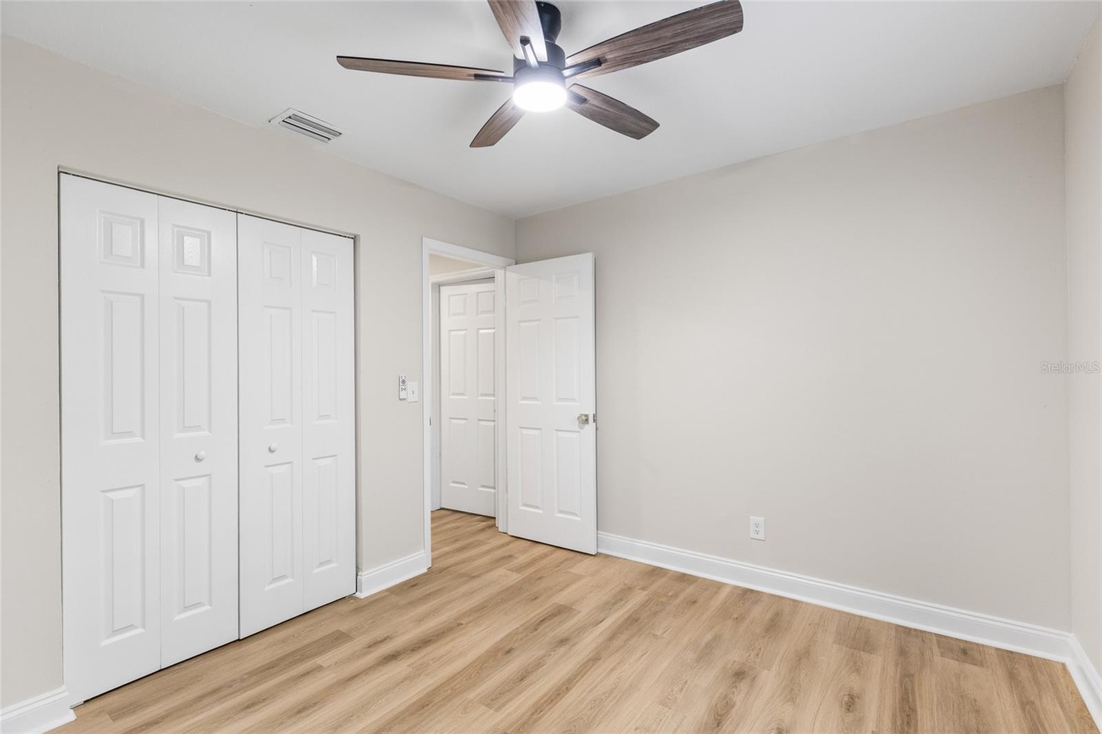 15804 IRONWARE PL — photo 33