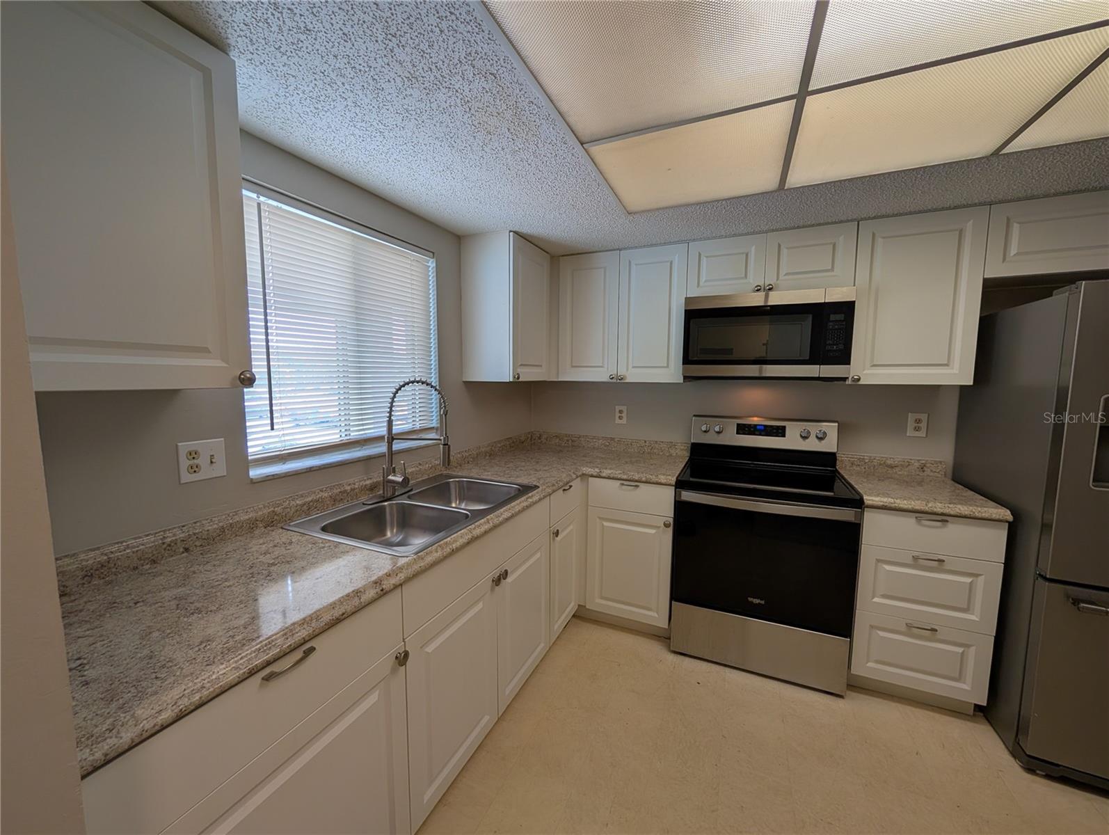 3570 LAKE BAYSHORE DR #K-206 — photo 3
