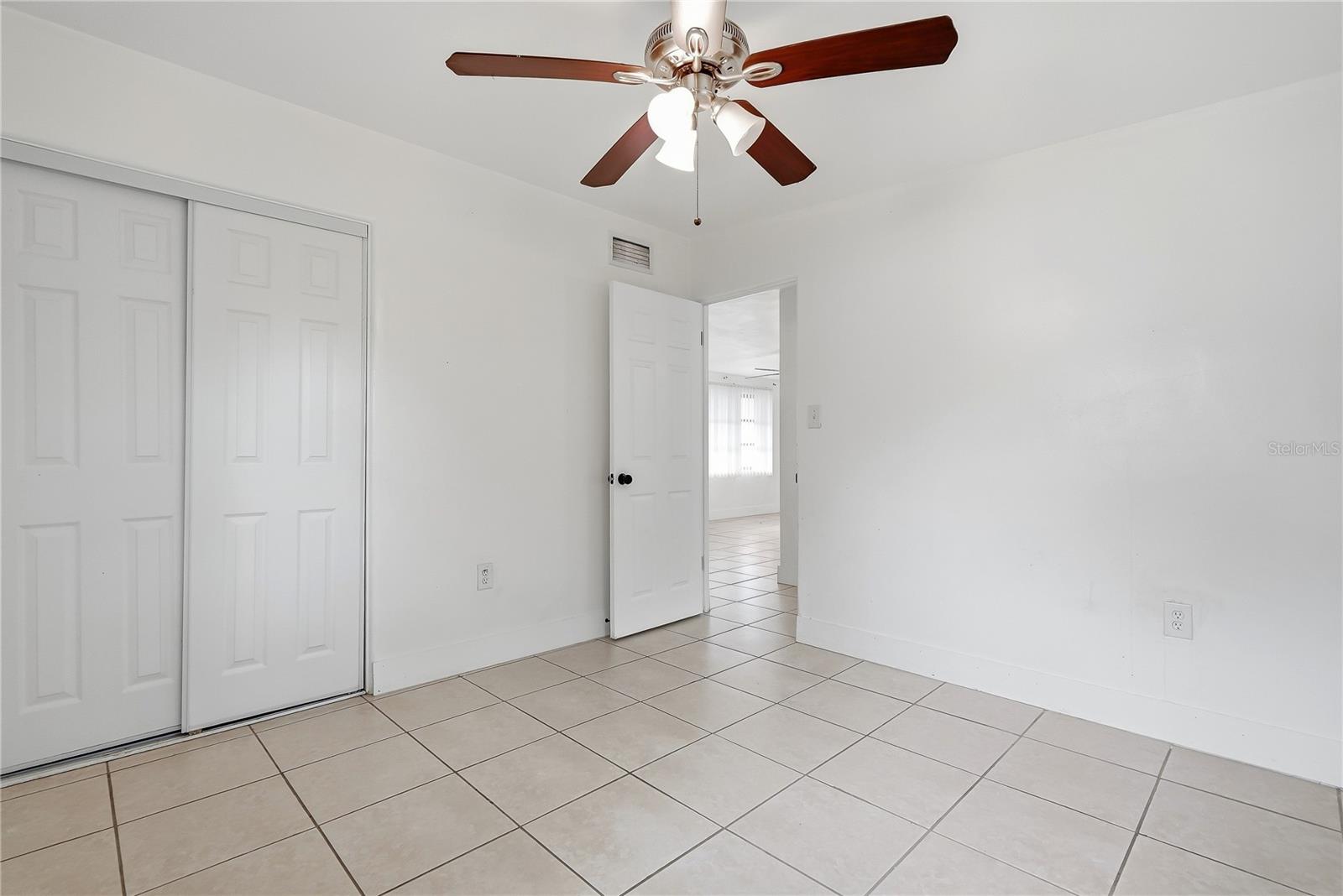 6639 SANDRA DR — photo 19