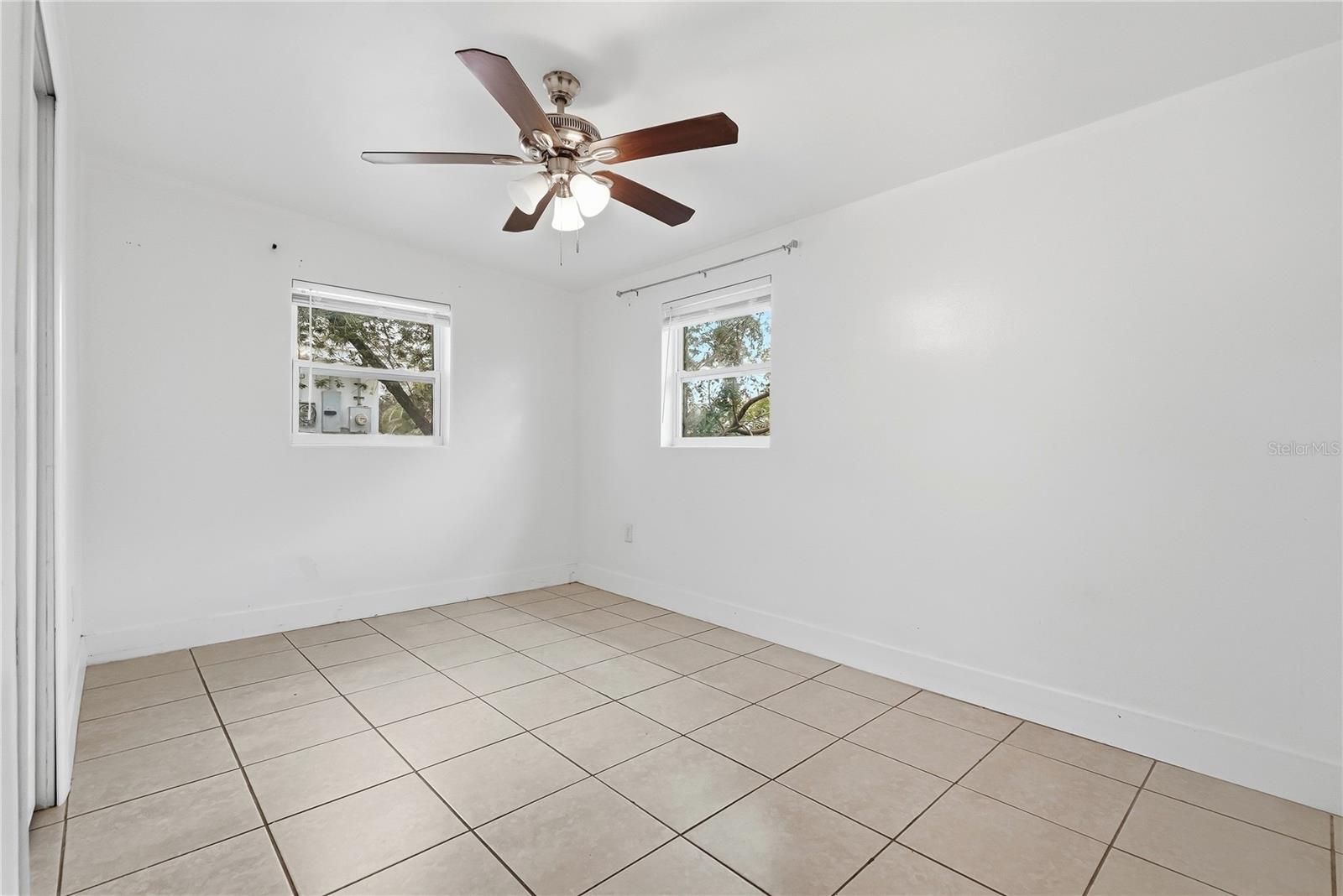 6639 SANDRA DR — photo 14