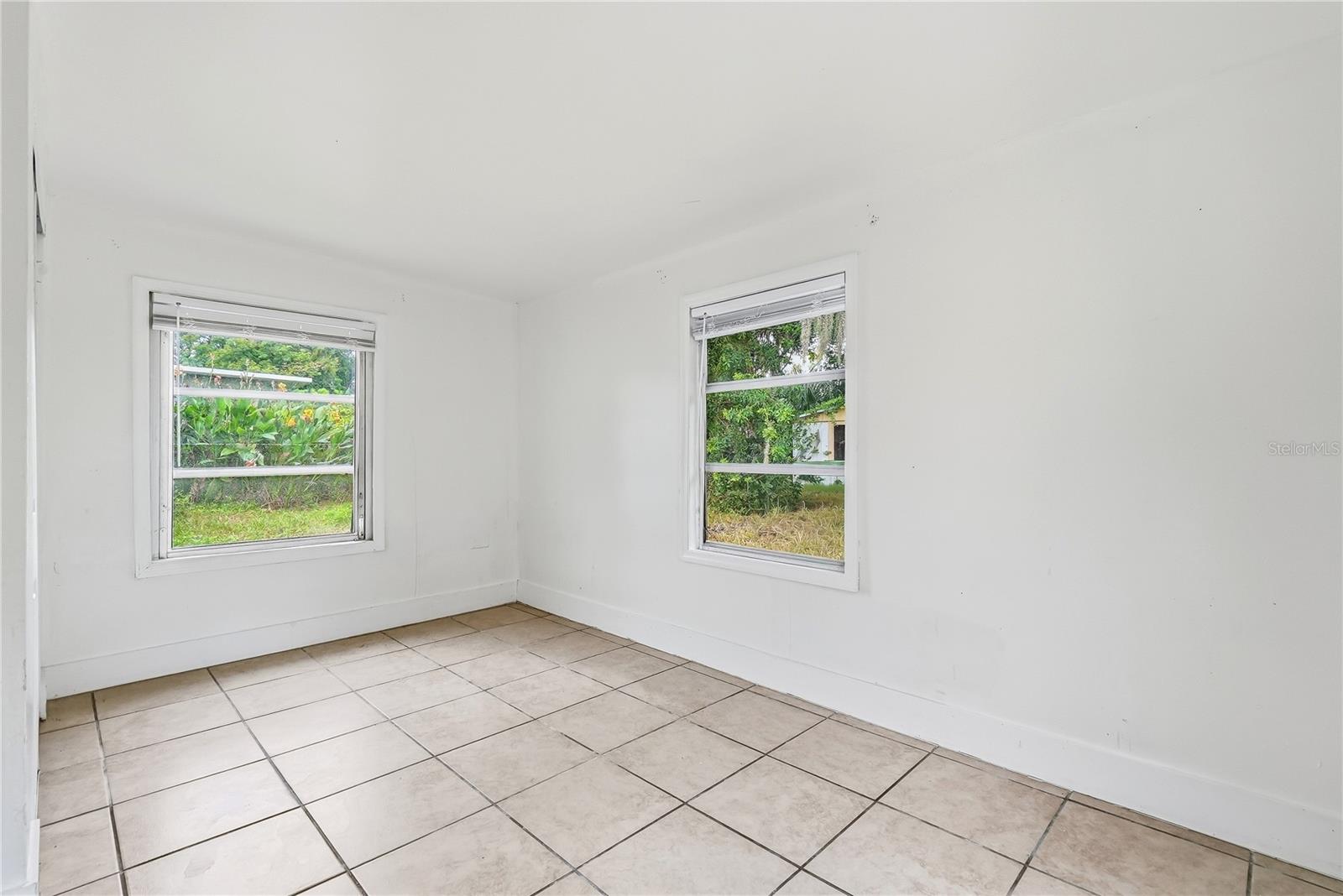 6639 SANDRA DR — photo 12